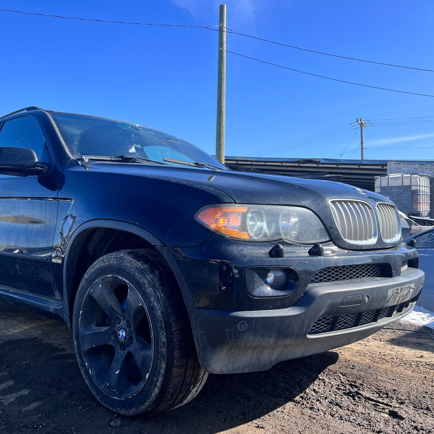 2005 BMW X5 4.4I *FOR PARTS* - 4WD, 6 SPEED AUTOMATIC TRANSMISSION, 8 CYCLINDER , BLACK, KMS:234073, VIN:5UXFB53585LV17740

We offer contactless delivery and are more than willing to accommodate your needs.
Why pick your part when we pull it for you!