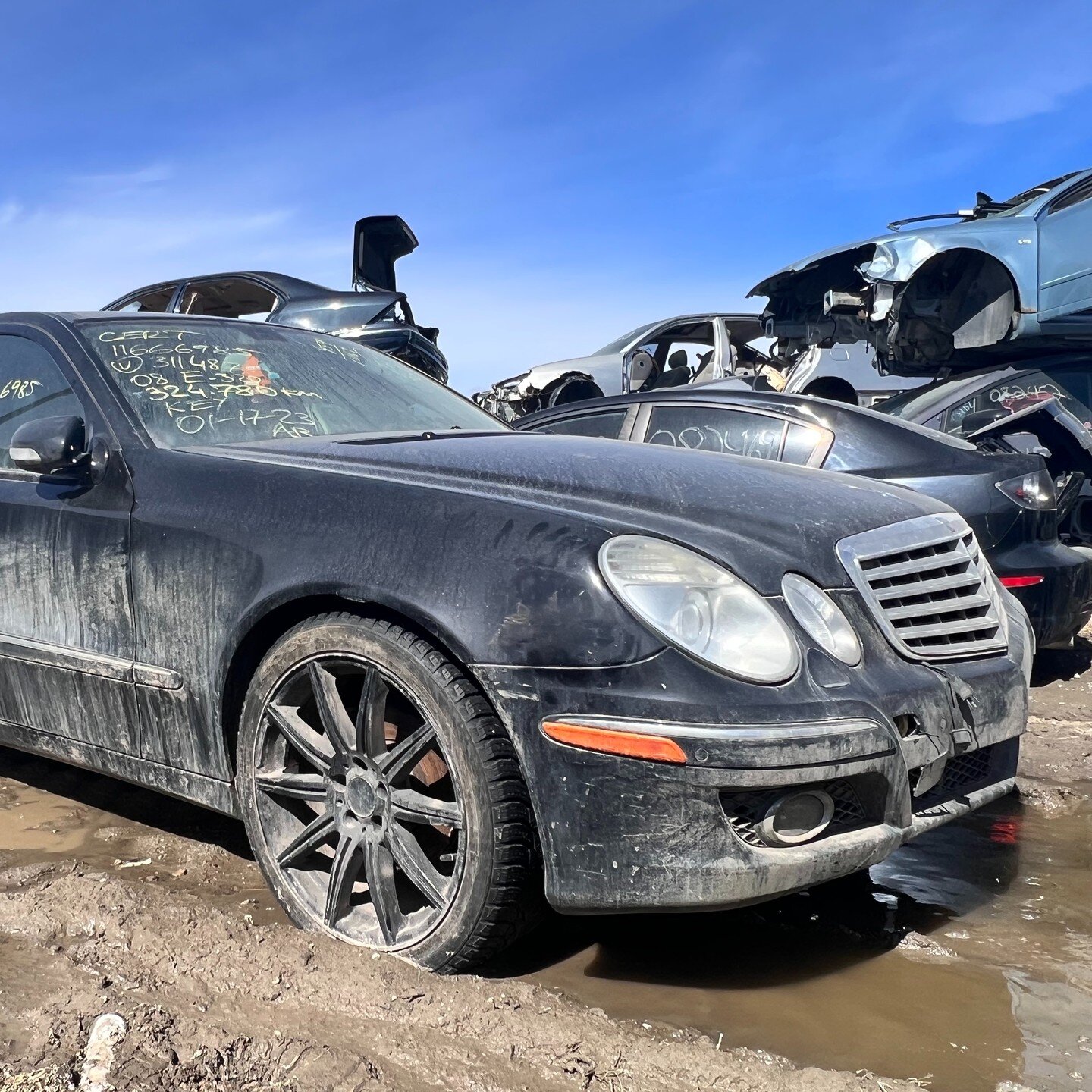 2008 MERCEDES BENZ E320 3.0T *FOR PARTS* - RWD, 7 SPEED AUTOMATIC TRANSMISSION, 6 CYCLINDER , BLACK, KMS:201809, VIN:WDBUF22X18B311487
 
We offer contactless delivery and are more than willing to accommodate your needs.
Why pick your part when we pul