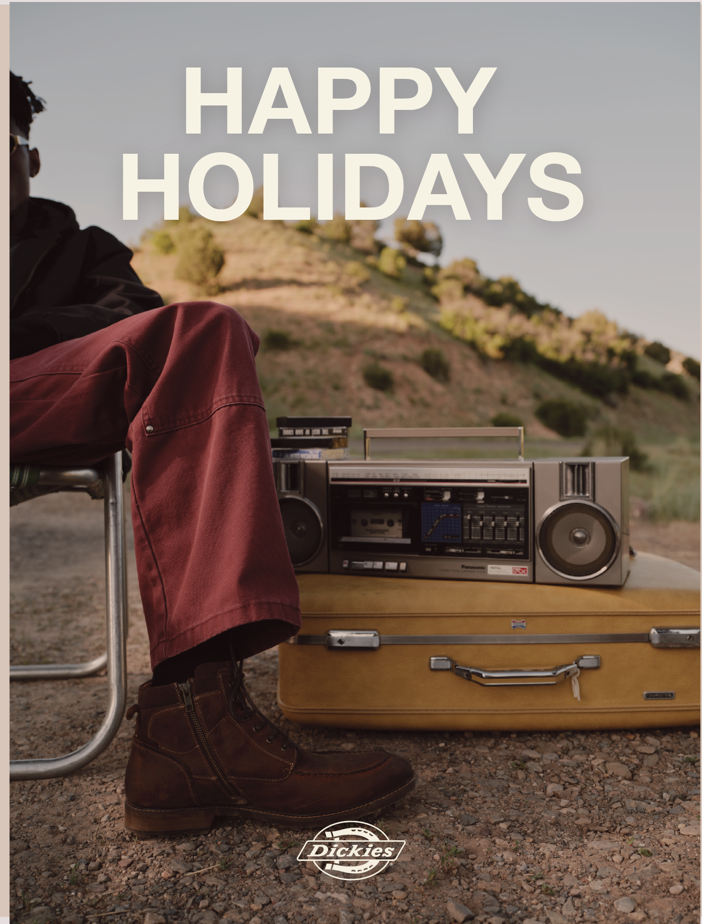 FY26 Holiday mailer-04.png