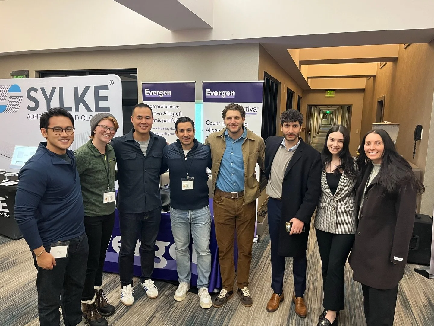 Our medical students crushed @mwsps in Vail! We are so proud of all the work and time you put into research with our division and @cuplasticsresearch !

#medicalstudent #medicalresearch #mwsps26