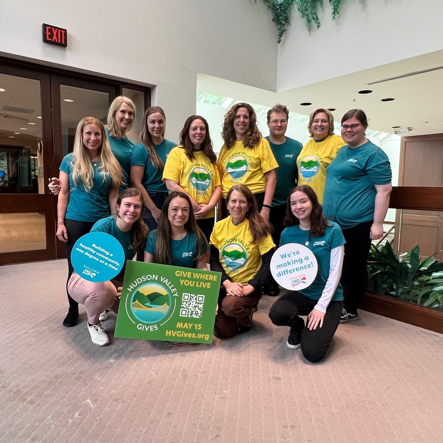 @hvgives : 𝗔 𝗖𝗼𝗺𝗺𝗶𝘁𝘁𝗲𝗱 𝗧𝗲𝗮𝗺

Pictured here is a team committed to making Sullivan County a healthier place to live, learn, work, play, and raise a family. 

Today's fundraising efforts intentionally focus on our Healthiest Fire Departme