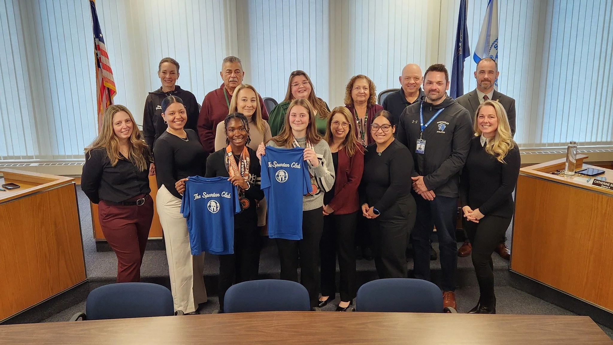 Today, Sullivan 180&rsquo;s 𝗘𝗺𝗽𝗼𝘄𝗲𝗿𝗶𝗻𝗴 𝗮 𝗛𝗲𝗮𝗹𝘁𝗵𝗶𝗲𝗿 𝗚𝗲𝗻𝗲𝗿𝗮𝘁𝗶𝗼𝗻 (EHG) team, joined by 𝗞𝗿𝗶𝘀𝘁𝗲𝗻 𝗛𝗮𝗿𝗿𝗶𝘀 and 𝗦𝘁𝗲𝗽𝗵𝗮𝗻𝗶𝗲 𝗕𝗲𝗹𝗰𝗵𝗲𝗿, freshmen from Monticello CSD (@withmontipride), presented to the Exec