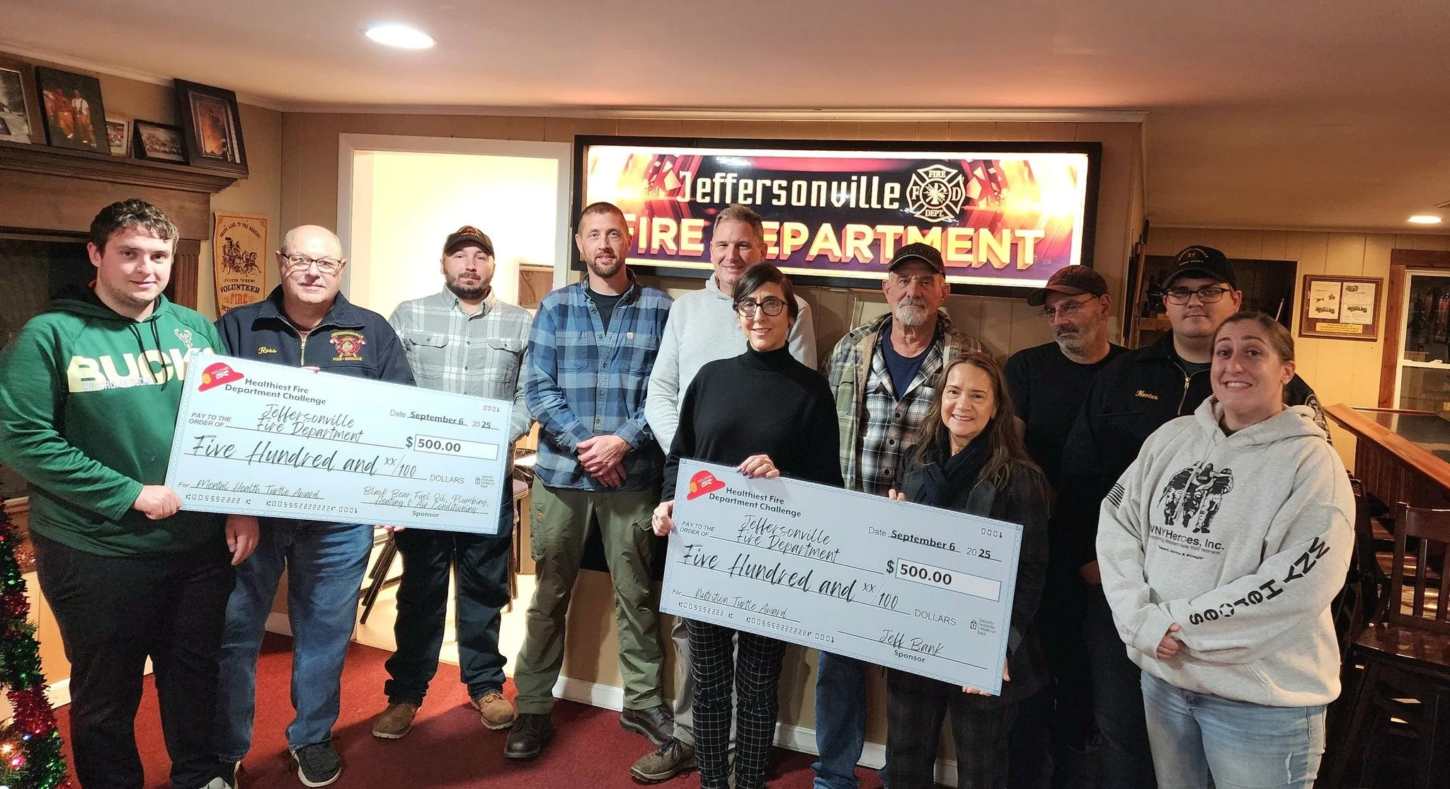 🚒 𝗛𝗼𝗻𝗼𝗿𝗶𝗻𝗴 𝘁𝗵𝗲 𝗝𝗲𝗳𝗳𝗲𝗿𝘀𝗼𝗻𝘃𝗶𝗹𝗹𝗲 𝗙𝗶𝗿𝗲 𝗗𝗲𝗽𝗮𝗿𝘁𝗺𝗲𝗻𝘁!

Sullivan 180 proudly recognized the Jeffersonville Fire Department with 𝘁𝘄𝗼 𝗧𝘂𝗿𝘁𝗹𝗲 𝗔𝘄𝗮𝗿𝗱𝘀 &mdash; one for 𝗡𝘂𝘁𝗿𝗶𝘁𝗶𝗼𝗻 and one for 𝗠𝗲𝗻𝘁𝗮