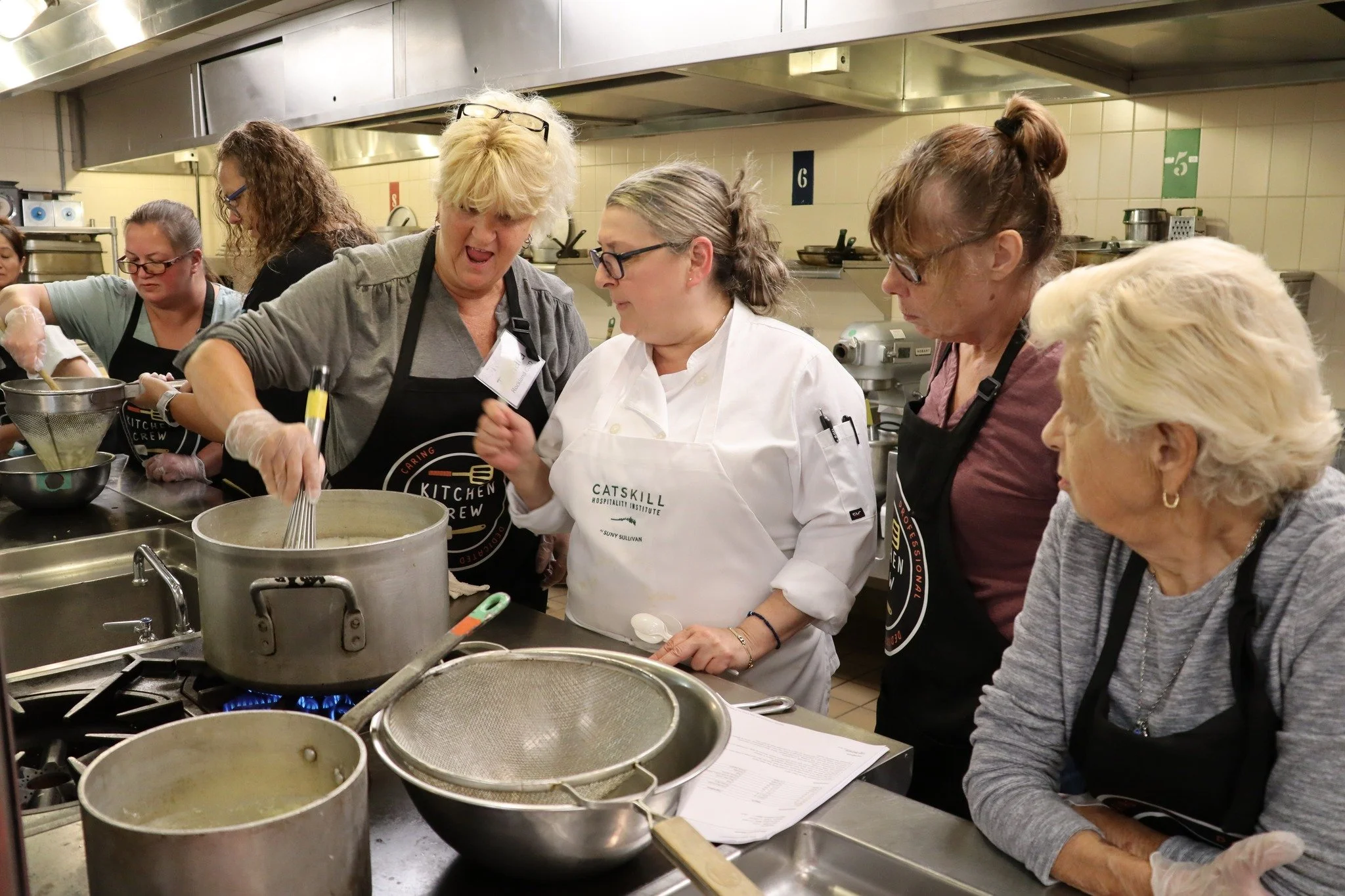 Behind every great school day is a great meal and behind every meal is a 𝗦𝗰𝗵𝗼𝗼𝗹 𝗟𝘂𝗻𝗰𝗵 𝗛𝗲𝗿𝗼.

Today, we recognize the hardworking individuals who keep our cafeterias running and our students fueled with nutritious food.

Join us in sayi