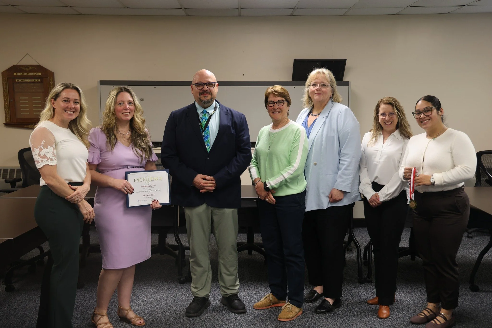 Honored to officially receive the Excellence in Community Service Award from the Mid-Hudson School Study Council during today&rsquo;s visit to @fallsburgcsd.

This recognition is especially meaningful because it came through a nomination from a value