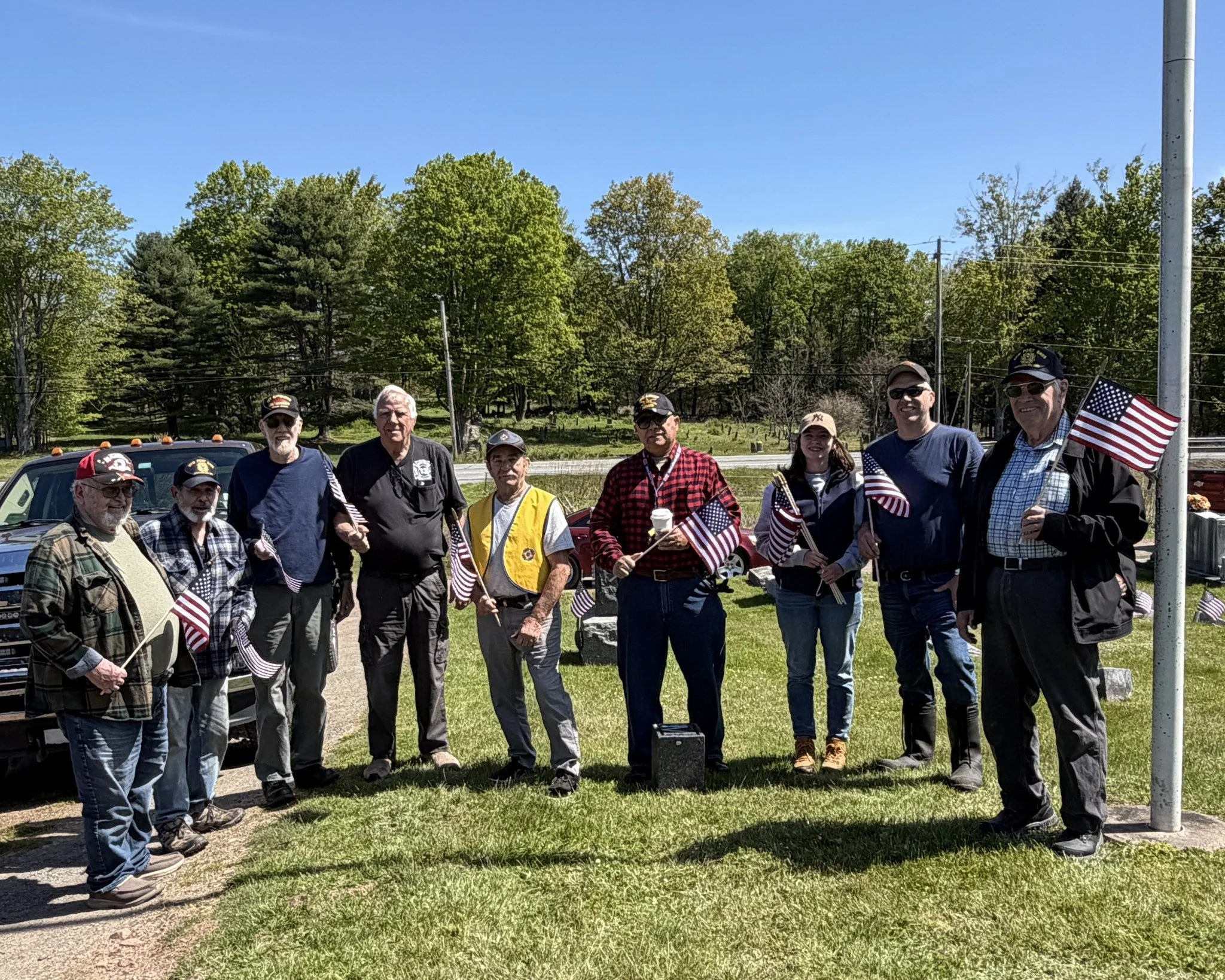 As Memorial Day weekend brought people together in remembrance and service, firefighters across Sullivan County also continued building healthy habits through movement and connection.

🇺🇸 @kauneongalake_fd firefighters joined local VFW Post 5499 in