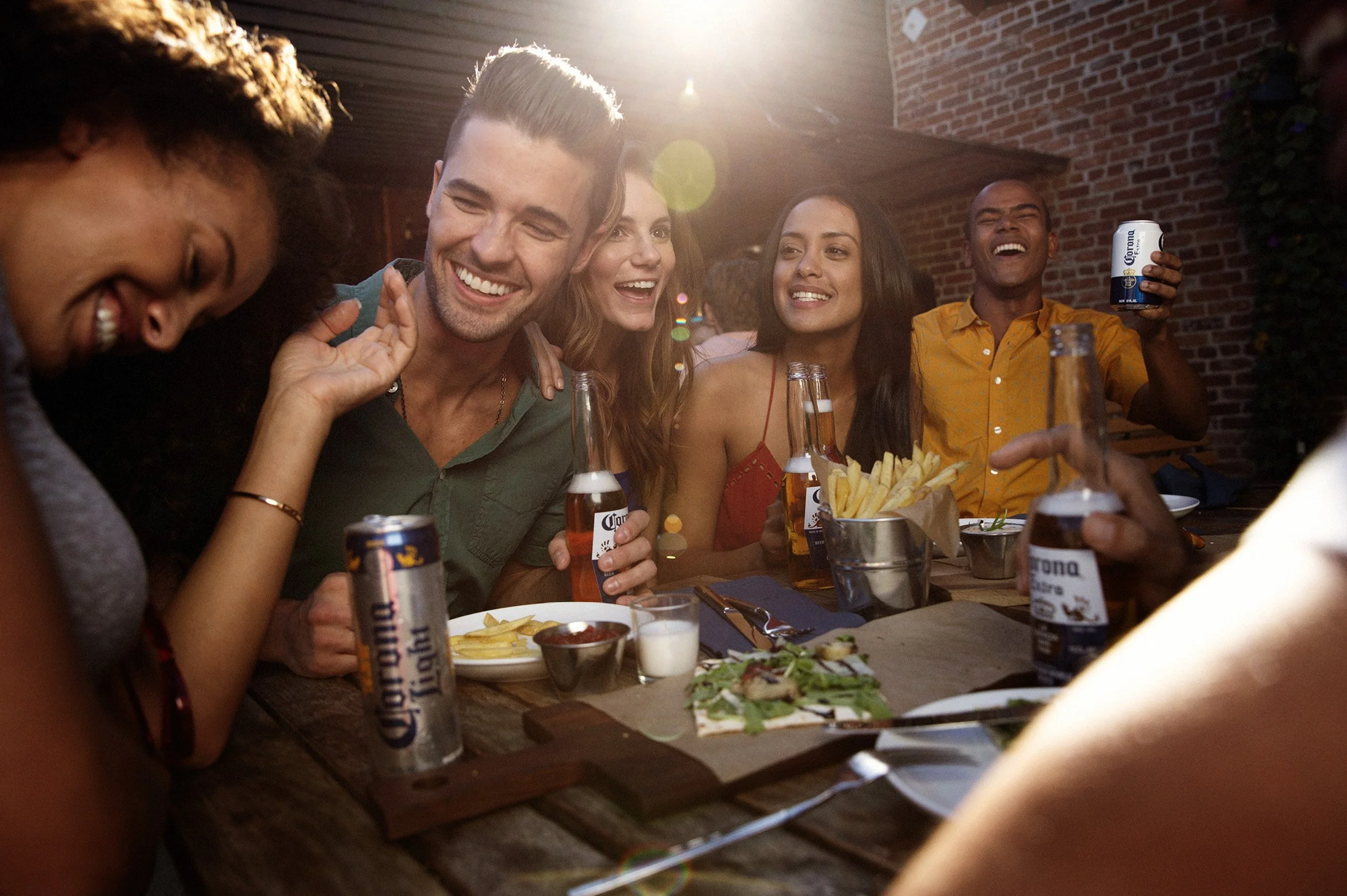 weiss_corona_outdoor_table.jpg