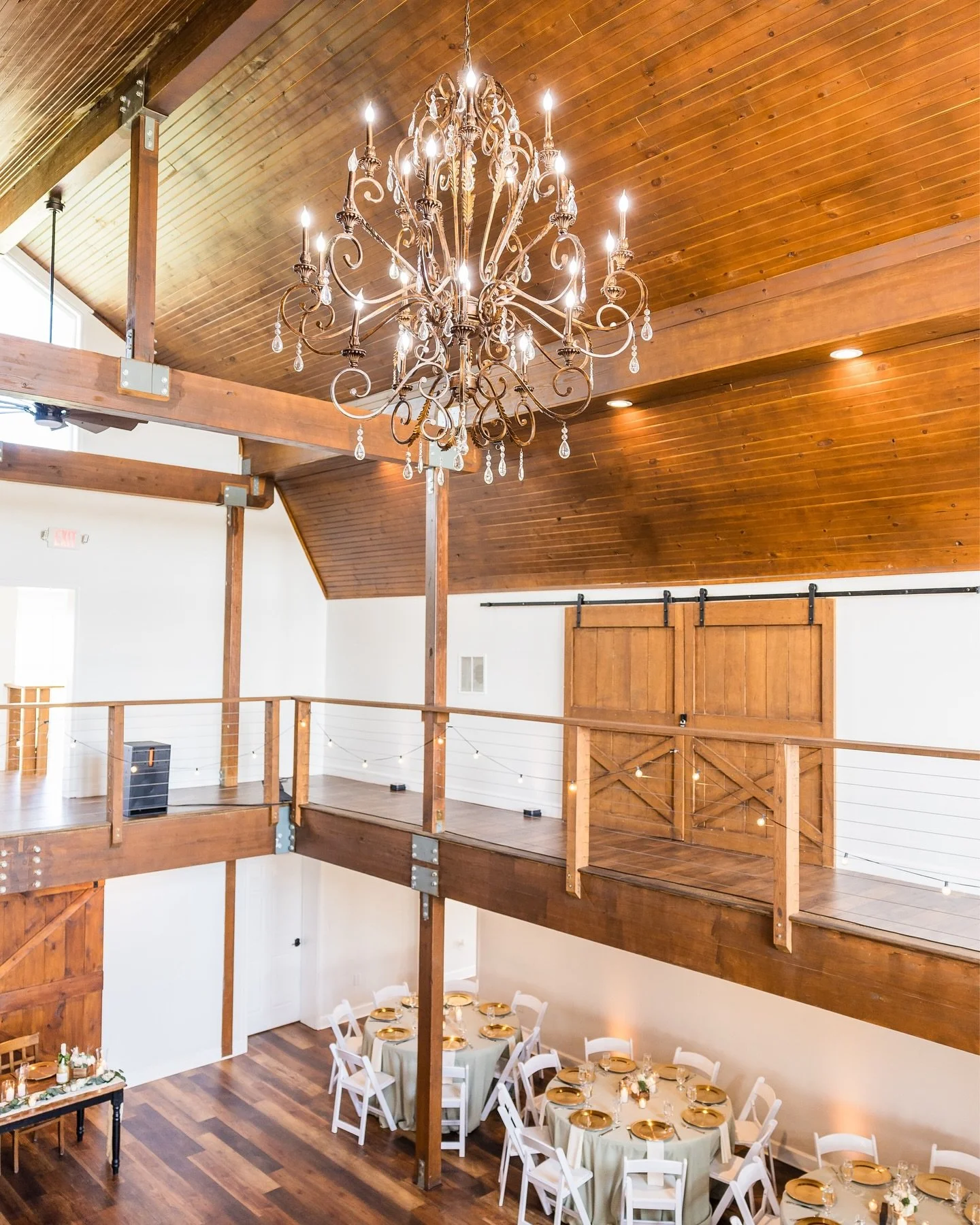 I&rsquo;m so excited to share that I&rsquo;ll be a vendor at the upcoming Open House on August 11th at @halcyonwatsonloudoun from 2&ndash;4 PM .. AND YOU&rsquo;RE INVITED! 💐💍

Come explore this stunning venue (yup, the one in the post 😍), meet som