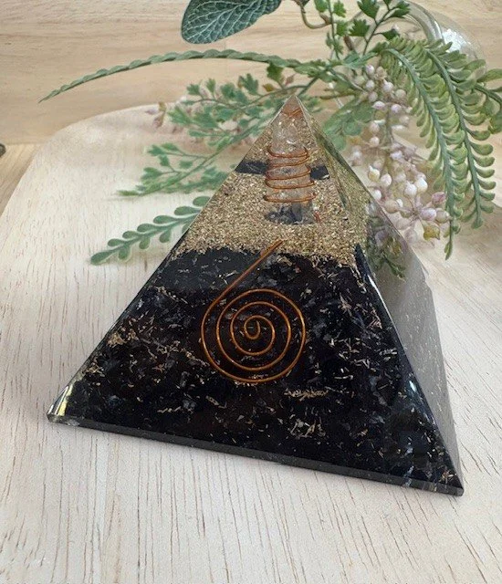 black tourmaline.jpg