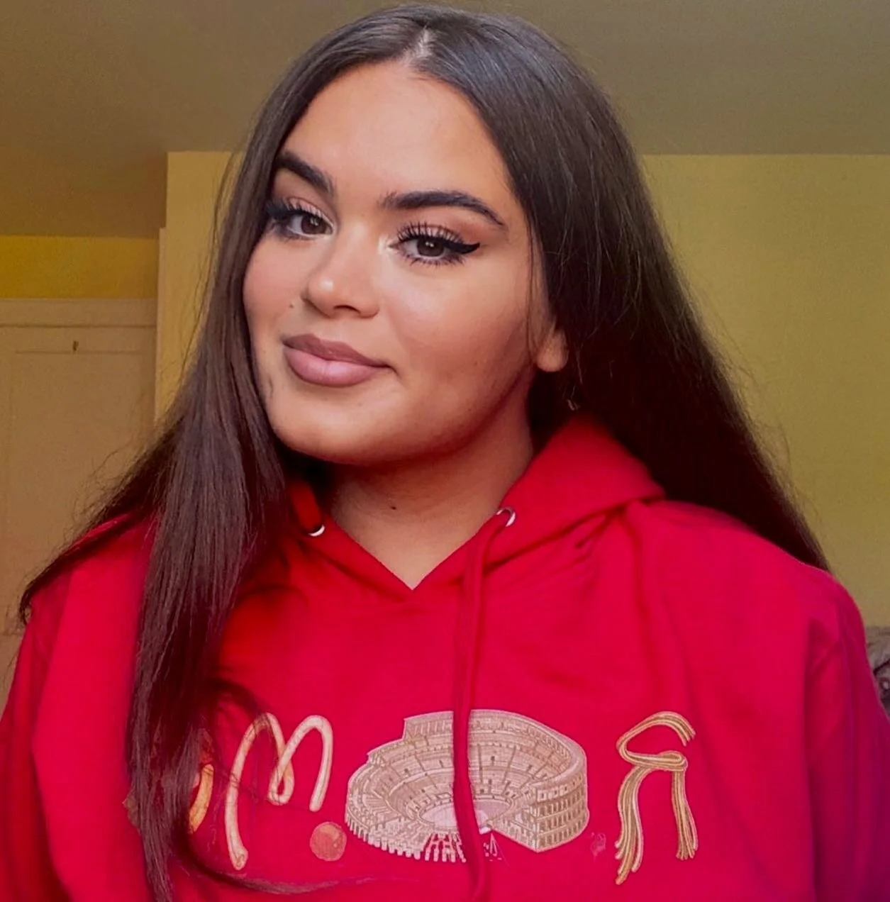 S/O to the support all the way from Germany 🇩🇪 @vittoria_co !!!

HOODIES STILL IN STOCK 

MORE MERCH TO COME ✅
&bull;
&bull;
#frankfurt #germany #support #rome #merch #hoodies #recognizeopportunitymakeexecution #apparel #picoftheday #instagood #lik