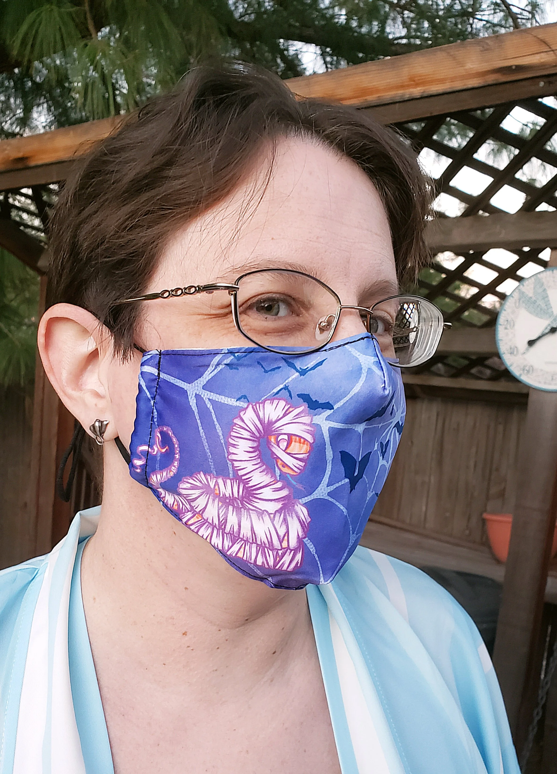 Mummy Snek Facemask