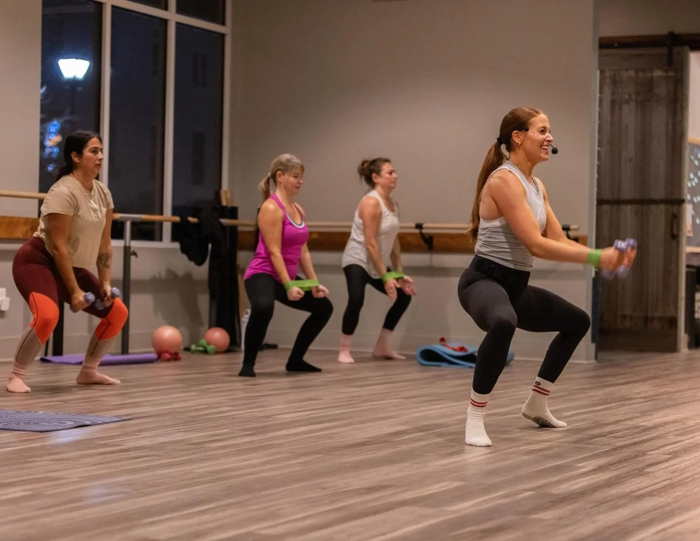 It&rsquo;s the most wonderful time of the year&hellip;DecemBARRE at M/Body!!!

Join in for all the challenges, special events and
&ldquo;barre-tacular&rdquo; fun!❄️❄️❄️

#barre #decembarre #mpoweryourself #mbracelife #mbodyrochester 📸 @jessicaleepho