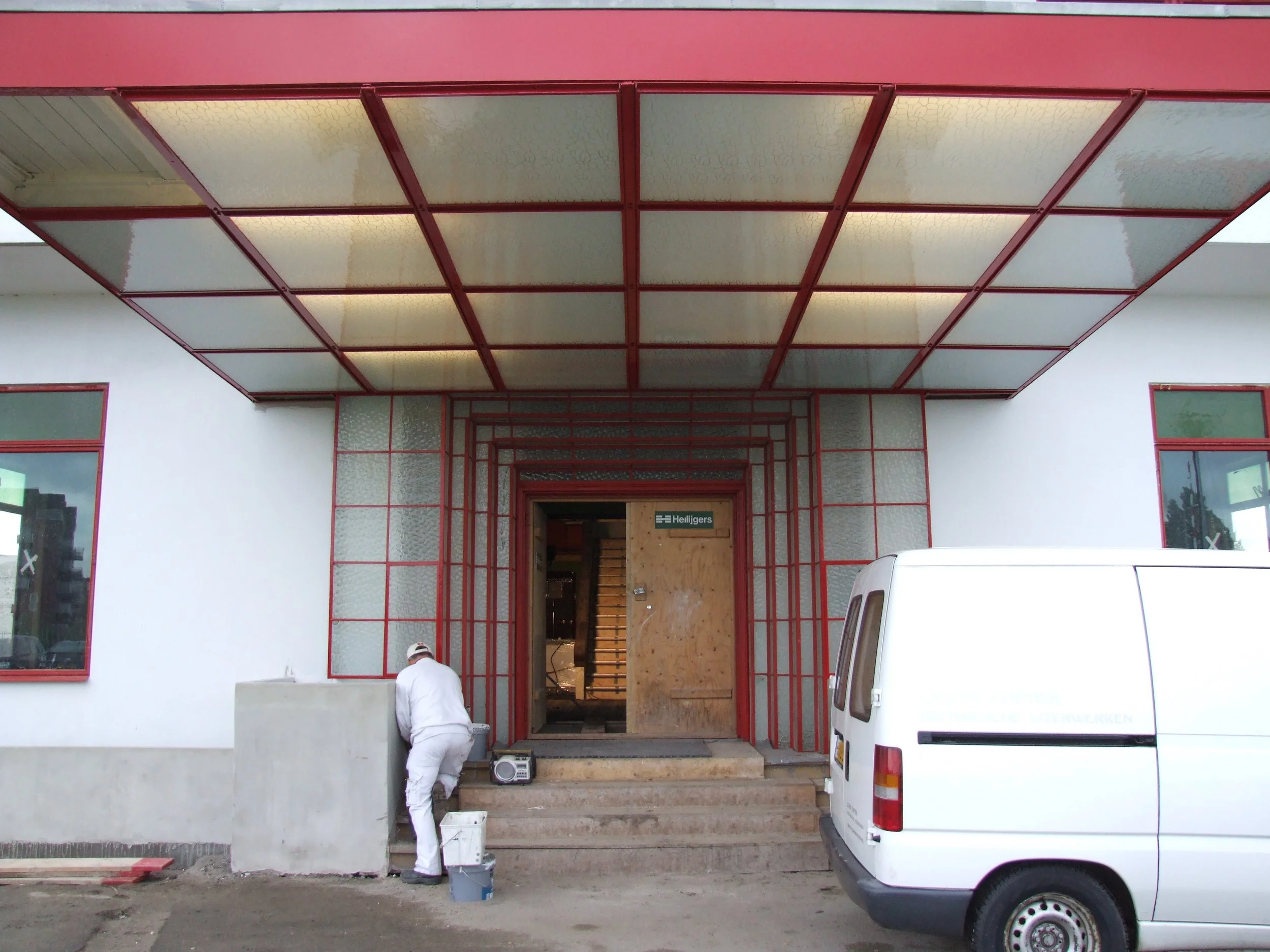 121000 Villa Jongerius Heilijgers plaatsen sluitwerk.90.JPG