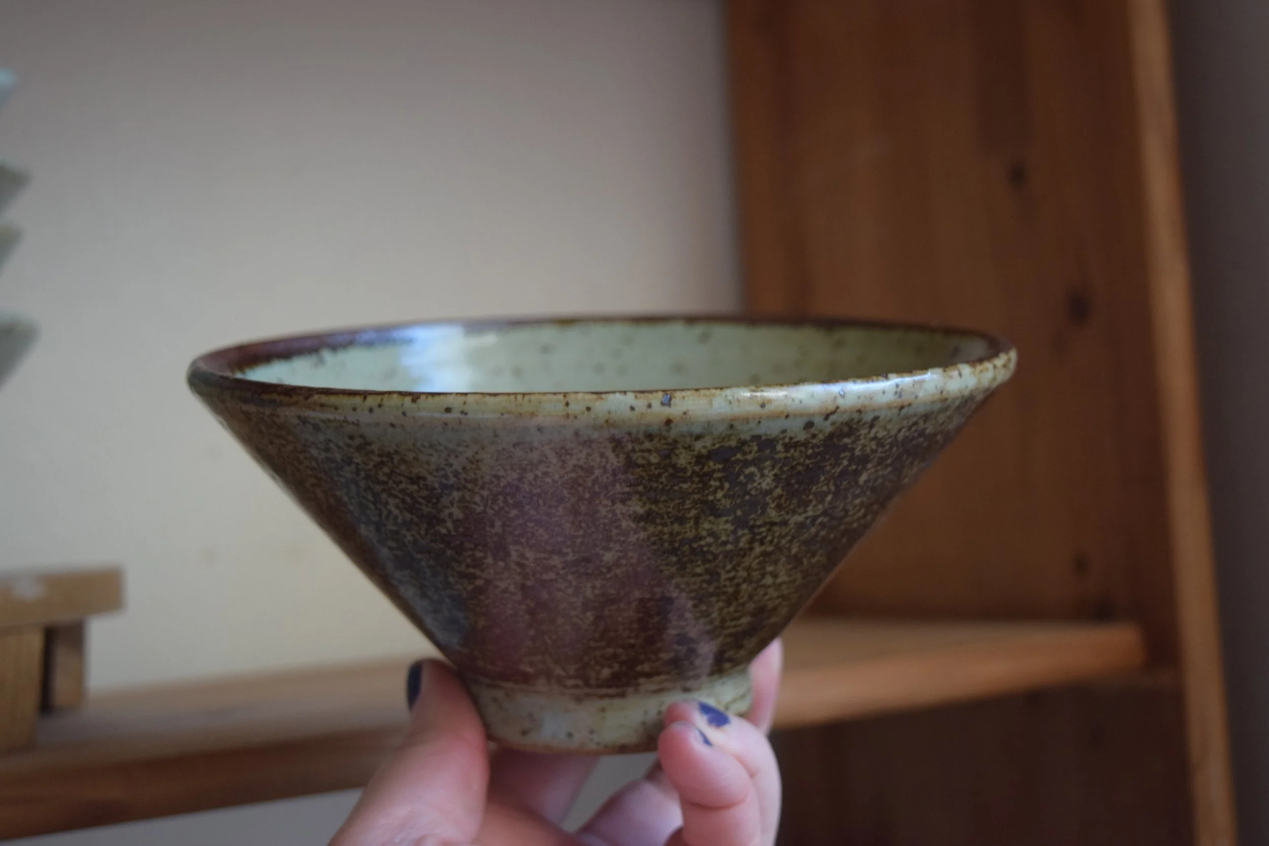 Big Straight Edge Bowl