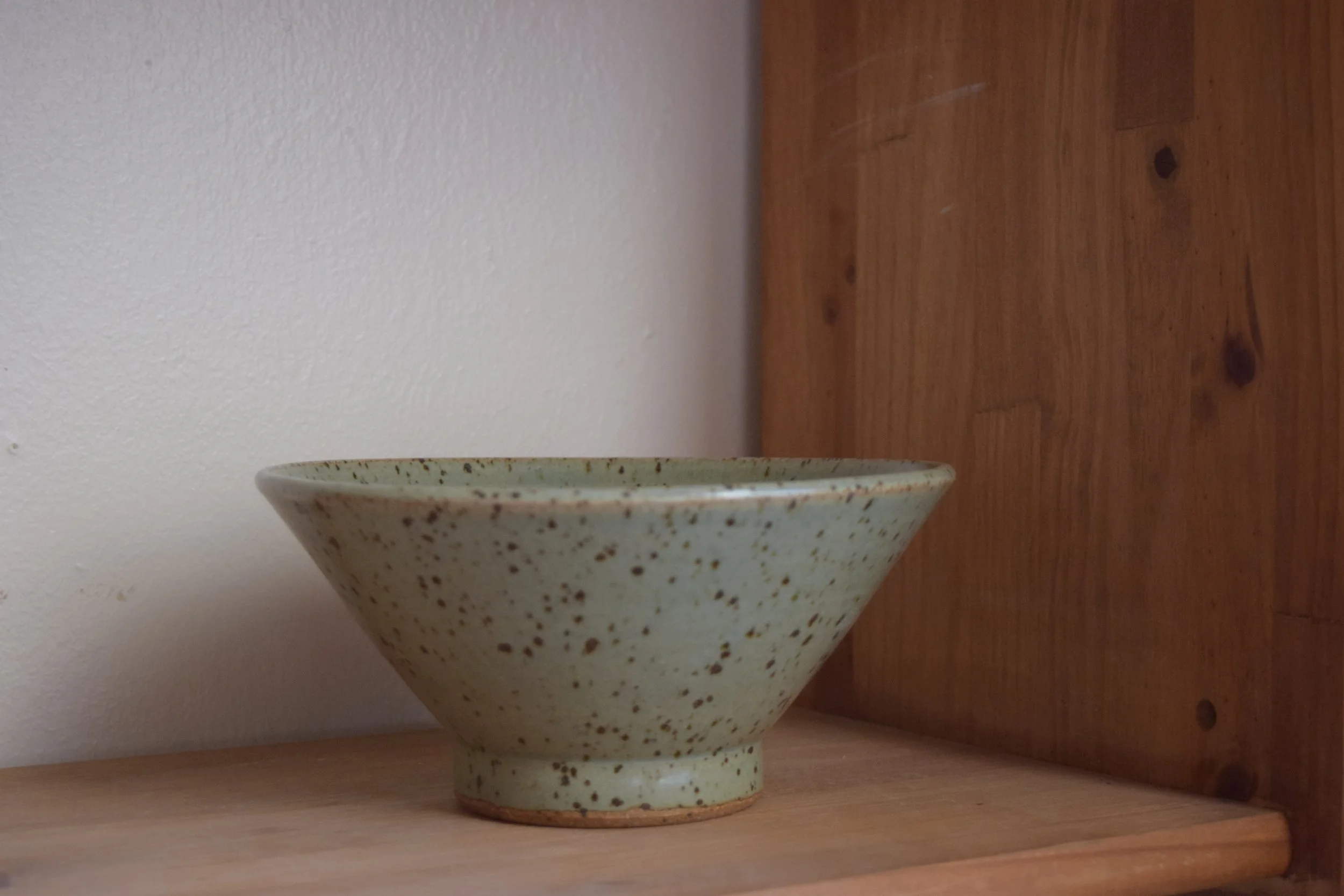 Big Straight Edge Bowl