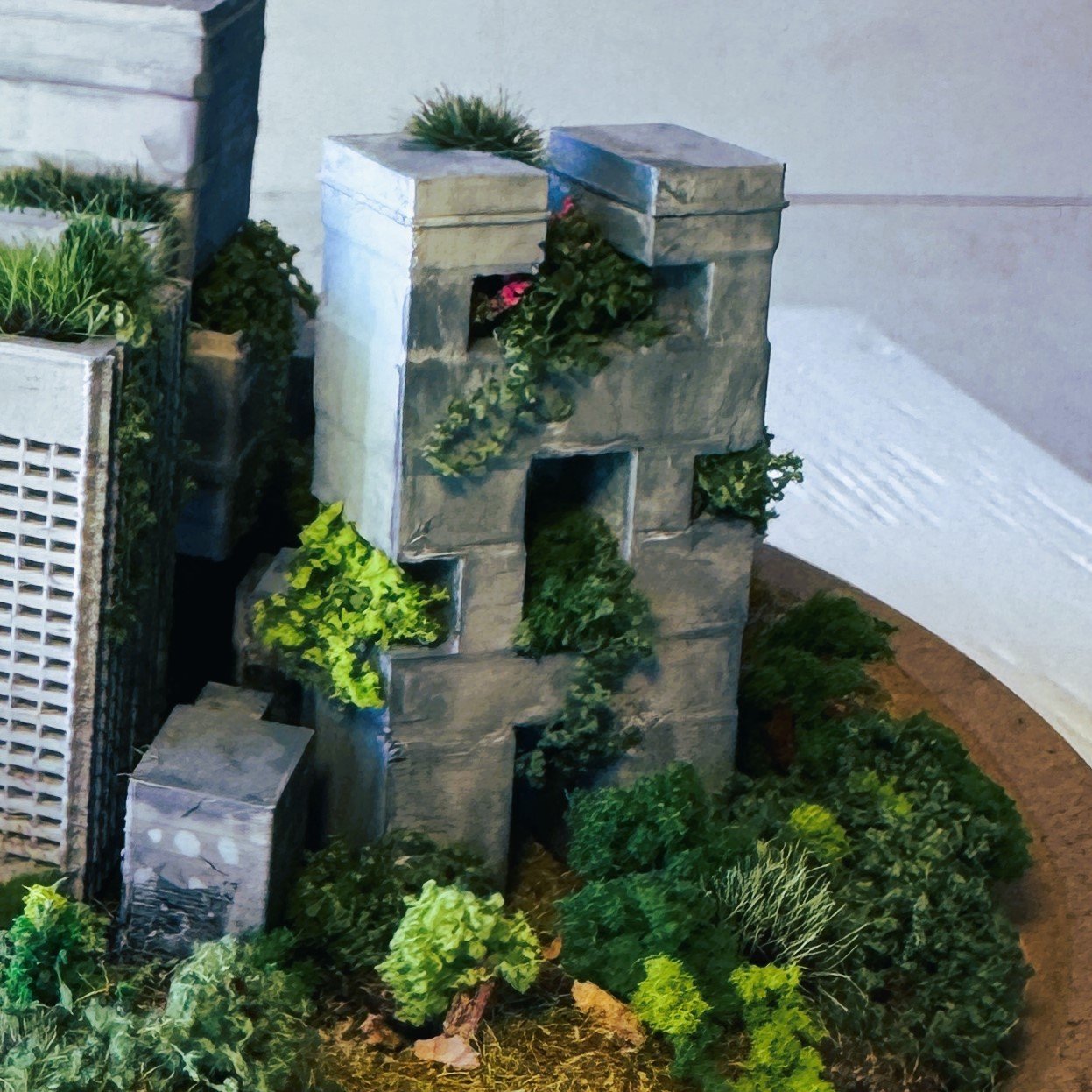 BrutalistBuilding_HBlock.jpg
