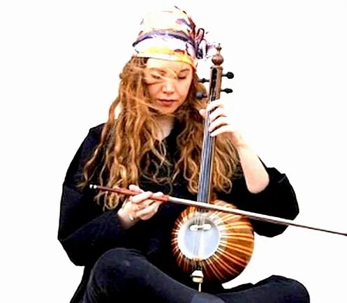 Mehrnam Rastegari, kamancheh