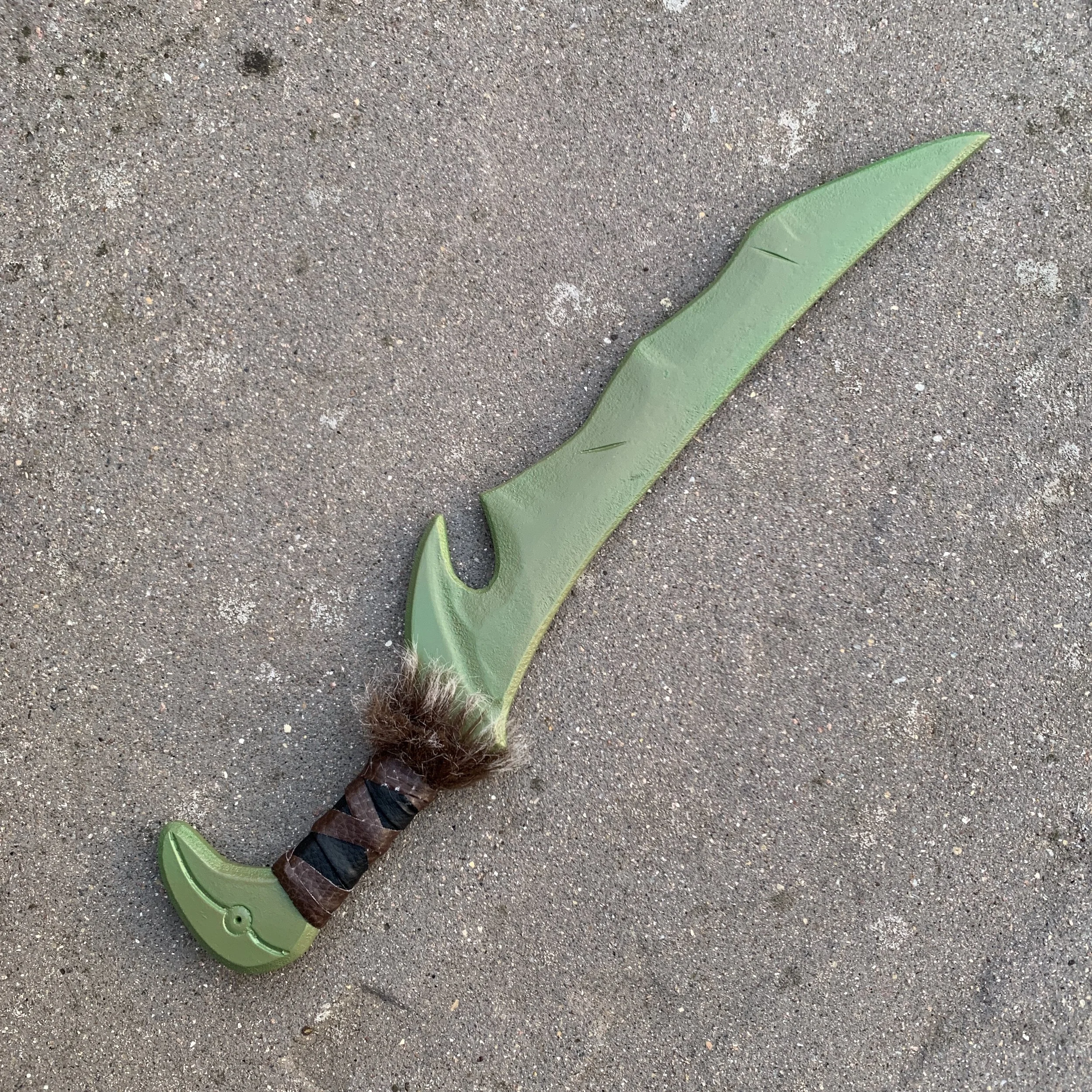 Orcish Dagger - Skyrim fan made wooden replica