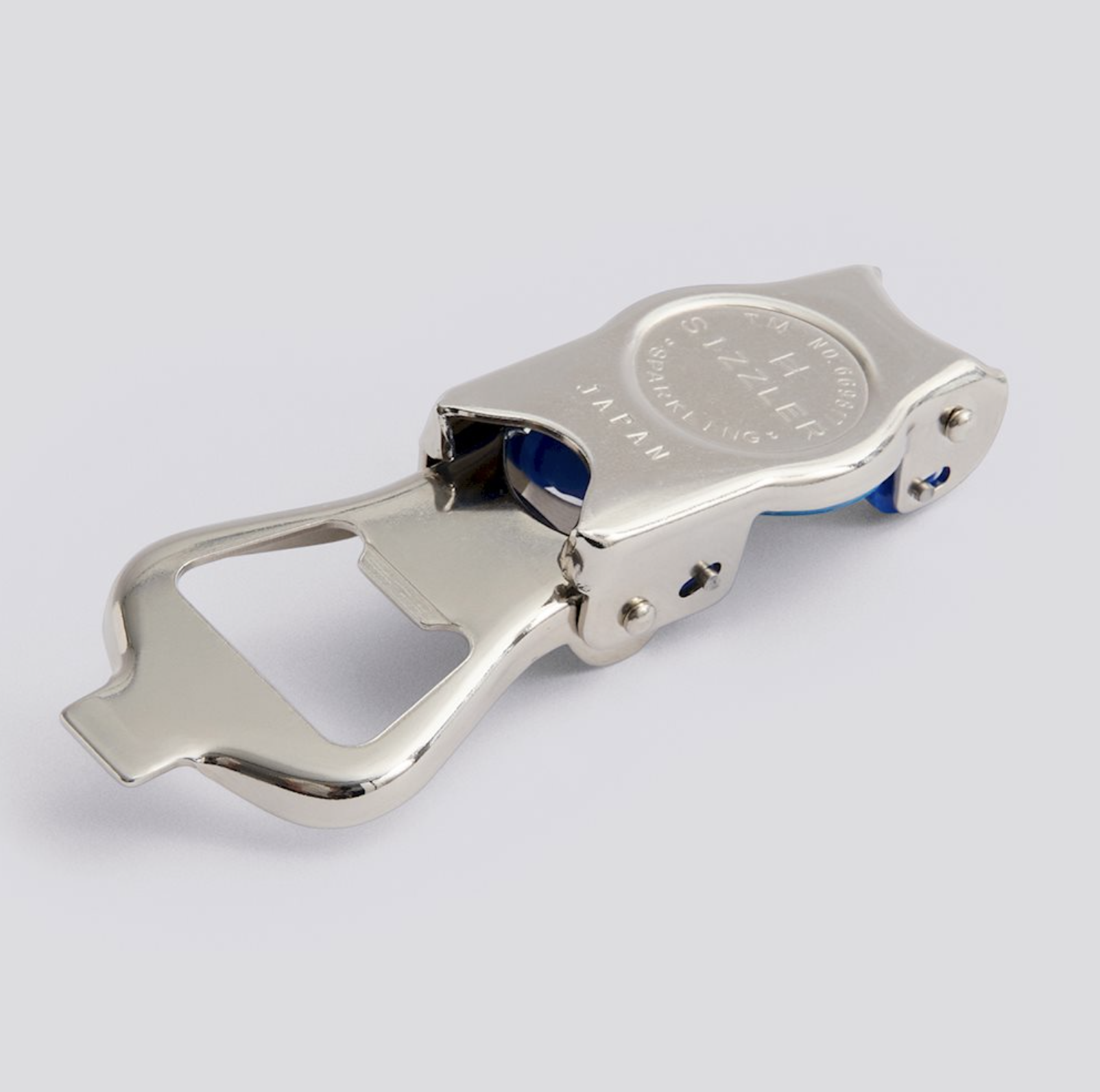 hay-outdoor-market-bottle-opener-silver.png