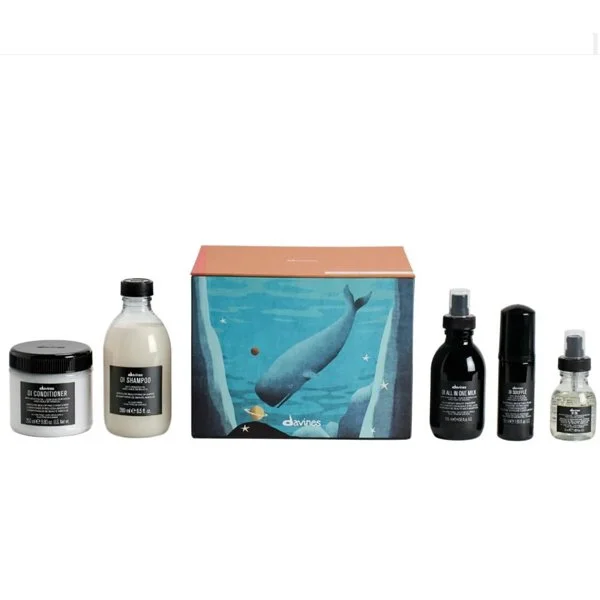 Davines-Gift-Box-Deep-Marine-World.jpg