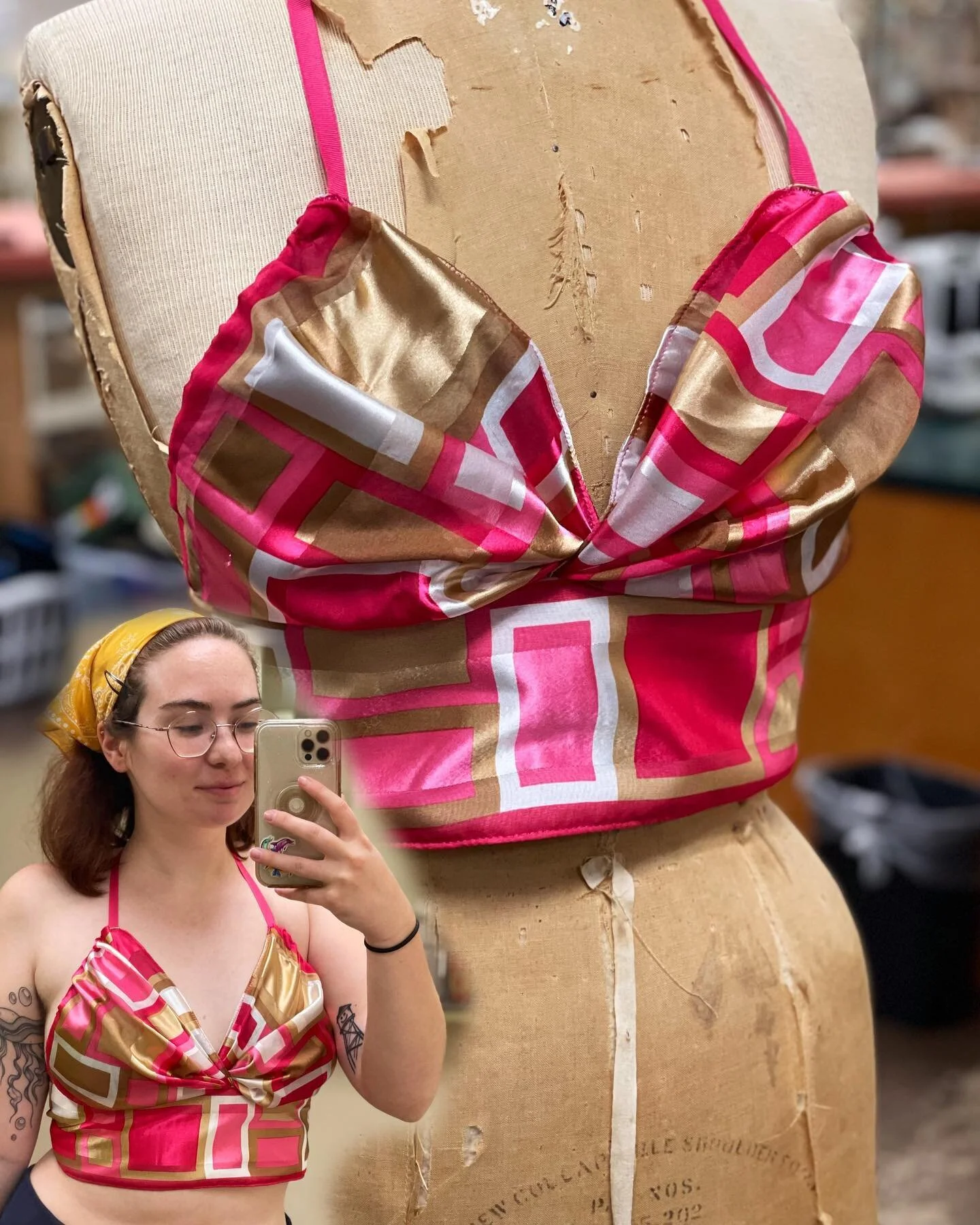 Barbie top! A quick little draping project made from an old scarf and t-shirt!

╭┈◦&bull;◦❥&bull;◦

#sewing#sew#barbie#barbiemovie#barbieoutfit#costumedesign#costume#pink#y2k#goingouttop#repurposed#diy#alteration#draping