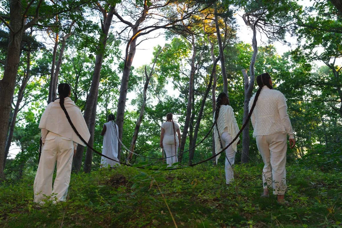 We’re Magic. We’re Real. #3 From Sunset to Sunrise. Performers: Julienne Doko, Trine Drechsler, Jeannette Ehlers, Wanjiku Victoria Seest, Mai Takawira.
Photo by Christian Brems.