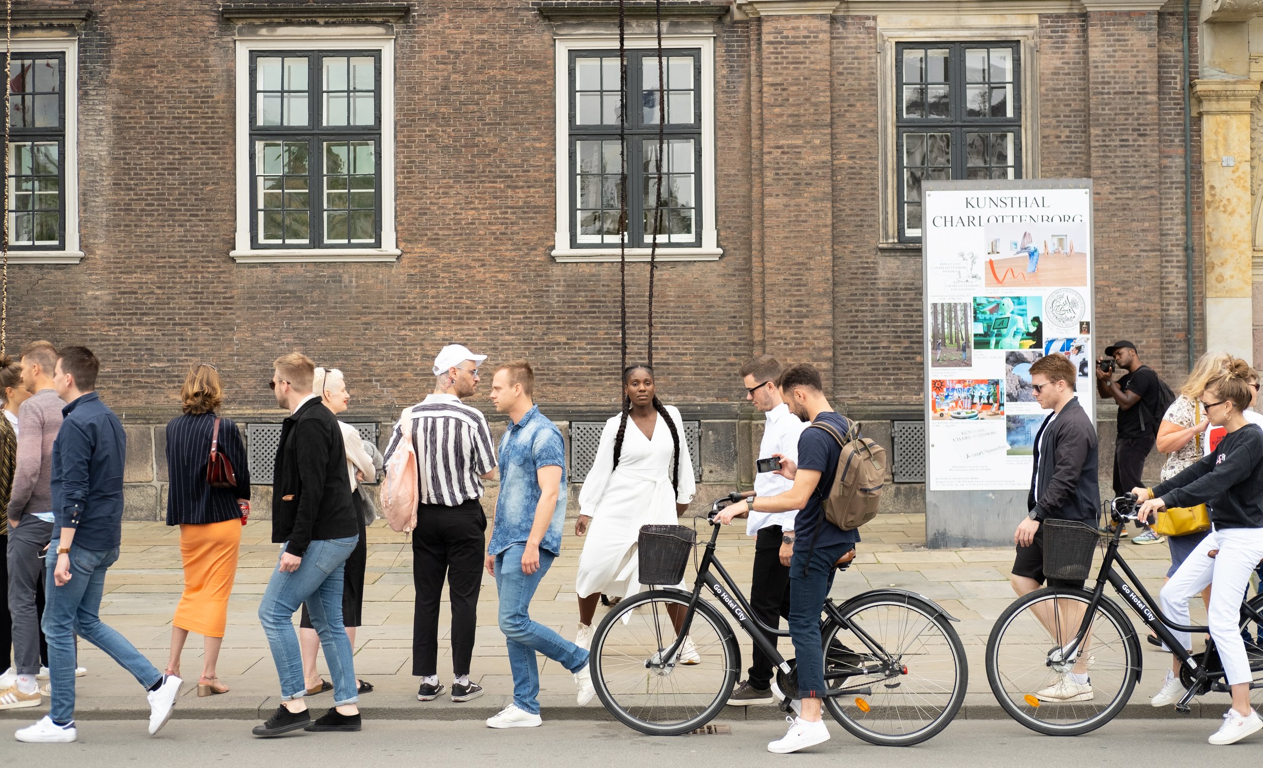 We’re Magic. We’re Real #3 (These Walls), 2021. Performance, Archives in the Tongue: A Litany of Freedoms, Kunsthal Charlottenborg, 2022. Photos by Marlene Anne Lough.