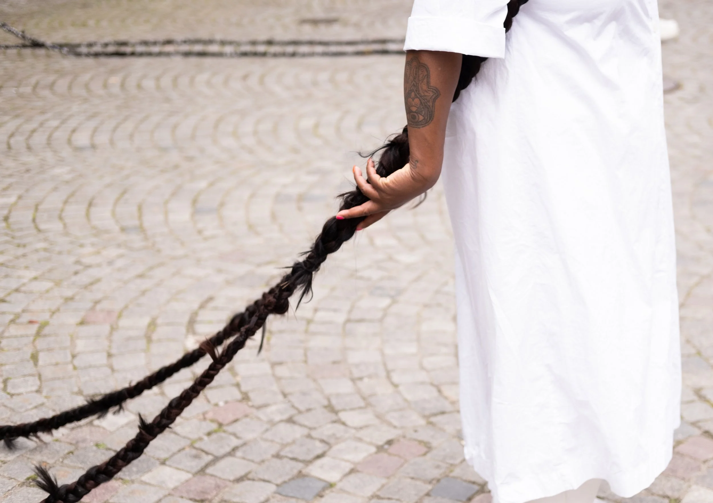 We’re Magic. We’re Real #3 (These Walls), 2021. Performance, Archives in the Tongue: A Litany of Freedoms, Kunsthal Charlottenborg, 2022. Photos by Marlene Anne Lough.