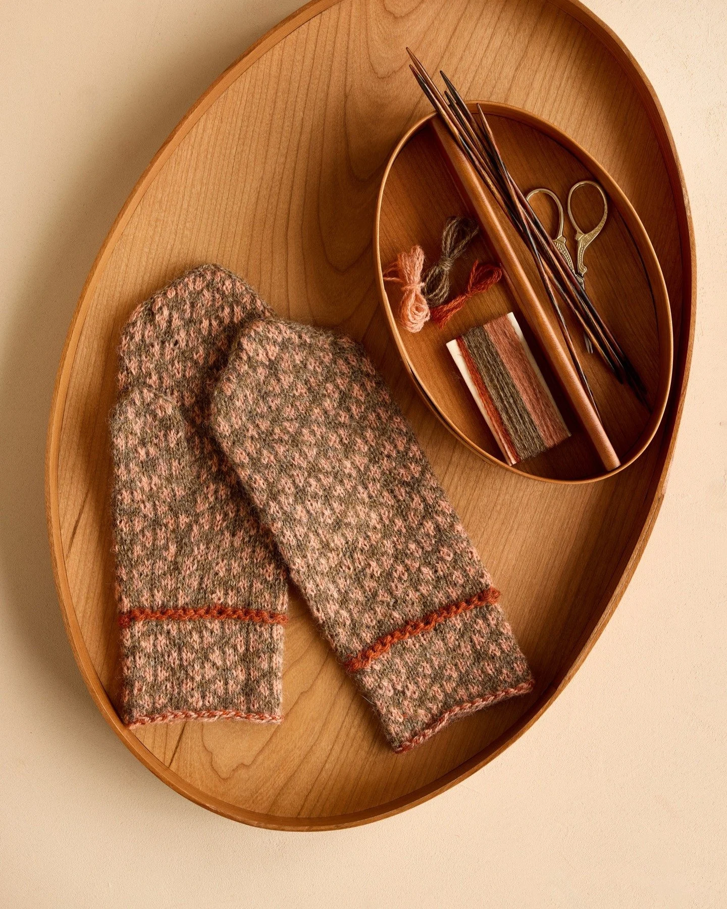 &ldquo;It&rsquo;s mitten season!&rdquo; I had the pleasure of Art Directing and Styling this book &quot;M&oslash;nstervanter&quot; for @laenkholmannegrete beautiful designs. @lindhardtogringhof Photos @chrisopandertonnesen Graphic design @mathildeman