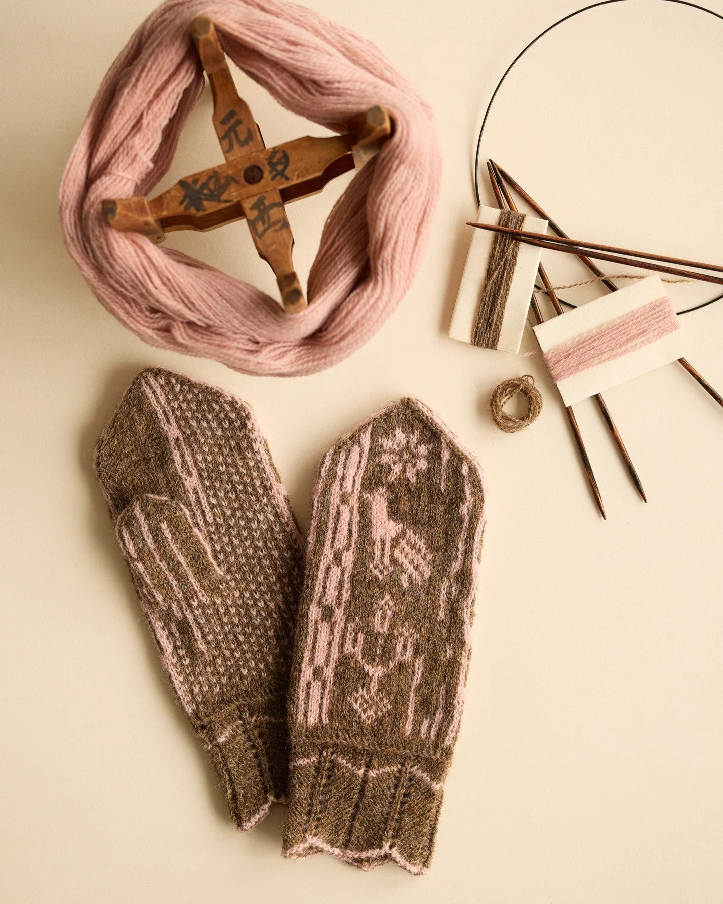 It&rsquo;s mitten season!&rdquo; I had the pleasure of Art Directing and Styling this book &quot;M&oslash;nstervanter&quot; for @laenkholmannegrete beautiful designs. @lindhardtogringhof Photos @chrisopandertonnesen Graphic design @mathildemanz #craf