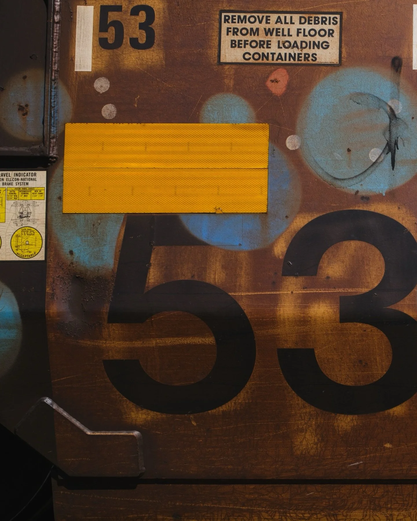 When you have bad light and only a little bit of time, you can always find some good textures to shoot. I&rsquo;m thinking some of these should be big prints. 

#fujifilm #fujix100ⅵ #lawrencekansas