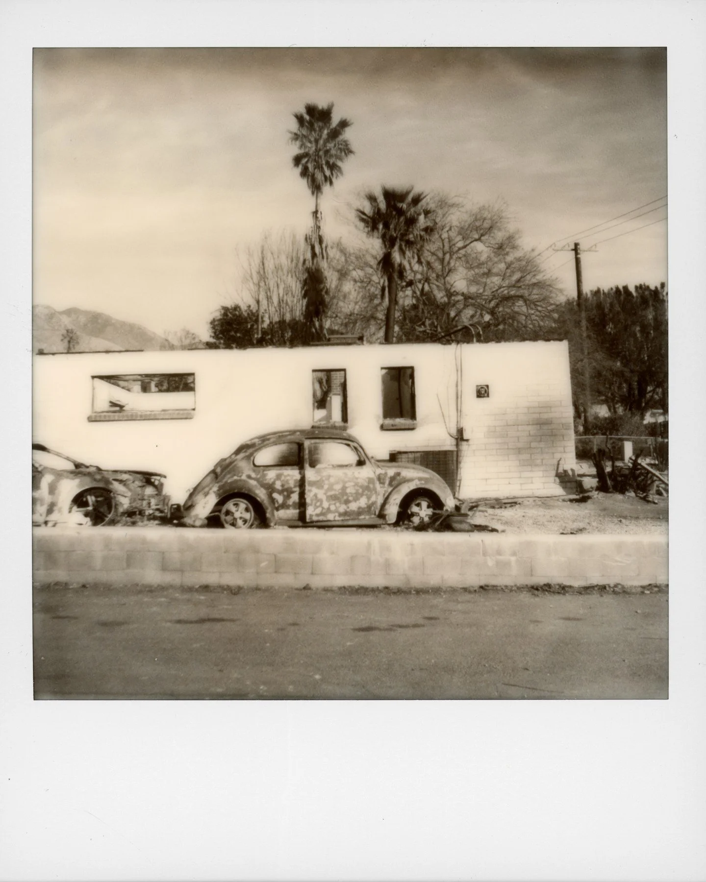 Eaton Fire | Altadena, CA | 2025

#polaroid #polaroidi2 #instantphotography #filmphotography #1212projectopen #altadena