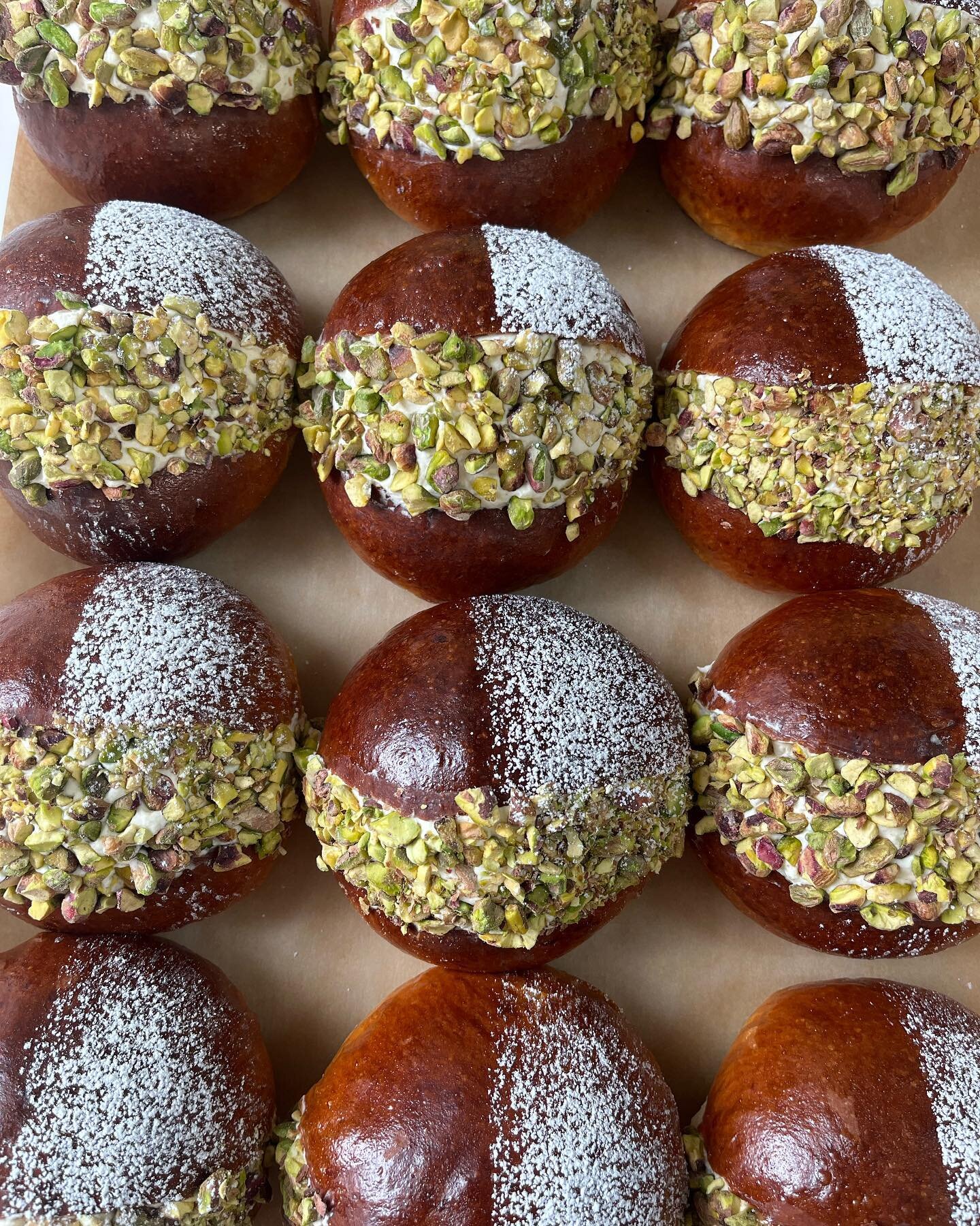 ☁️ MARITOZZI ☁️

Our version of an Italian classic. 
Brioche buns filled with a pistachio diplomat cream and field rhubarb jam made from our lovely neighbours rhubarb. 

#elliots #elliotsdublin #microbakery #phibsborough #maritozzi #pistachio #brioch