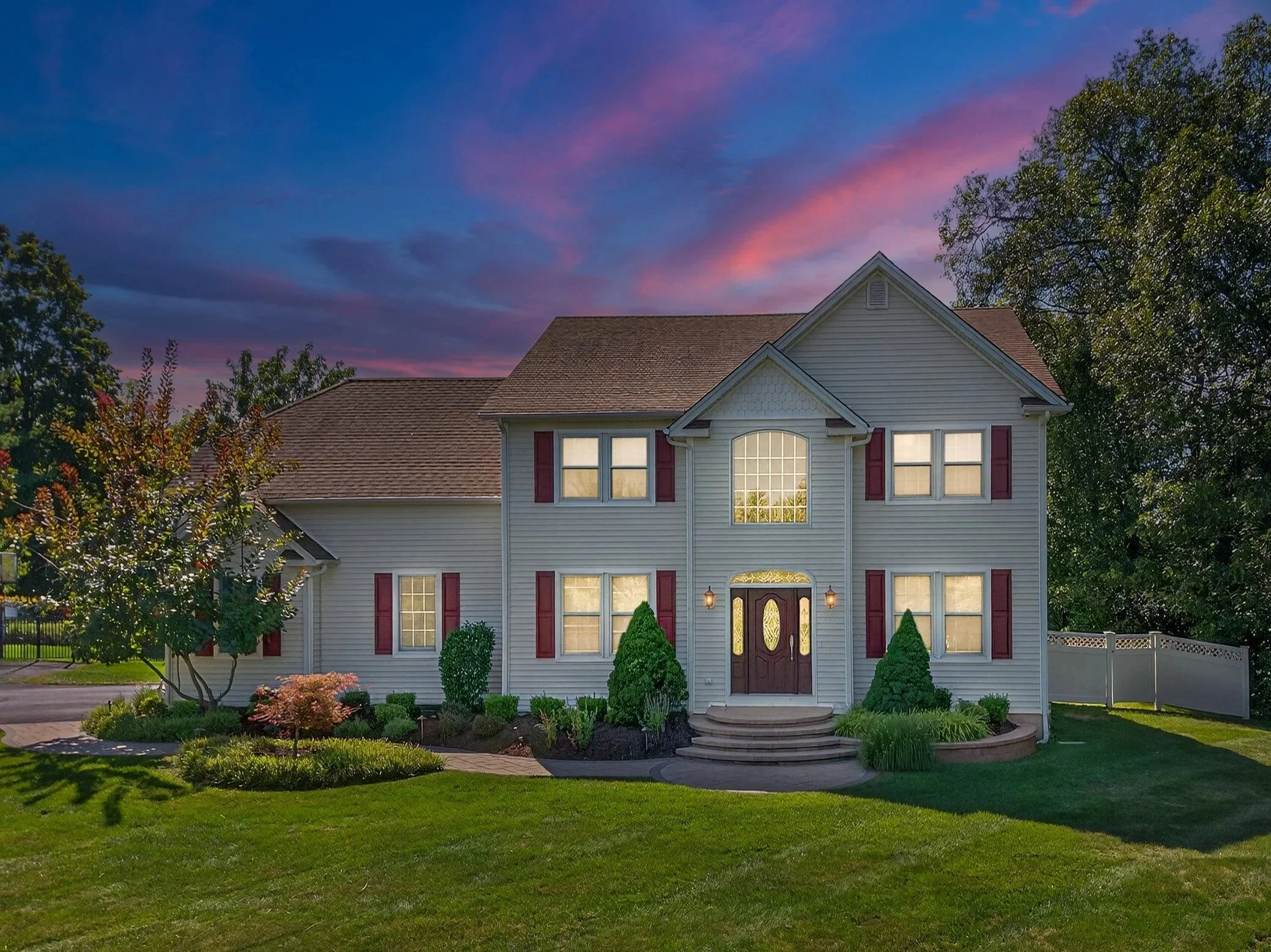 Warwick, NY - JUST LISTED