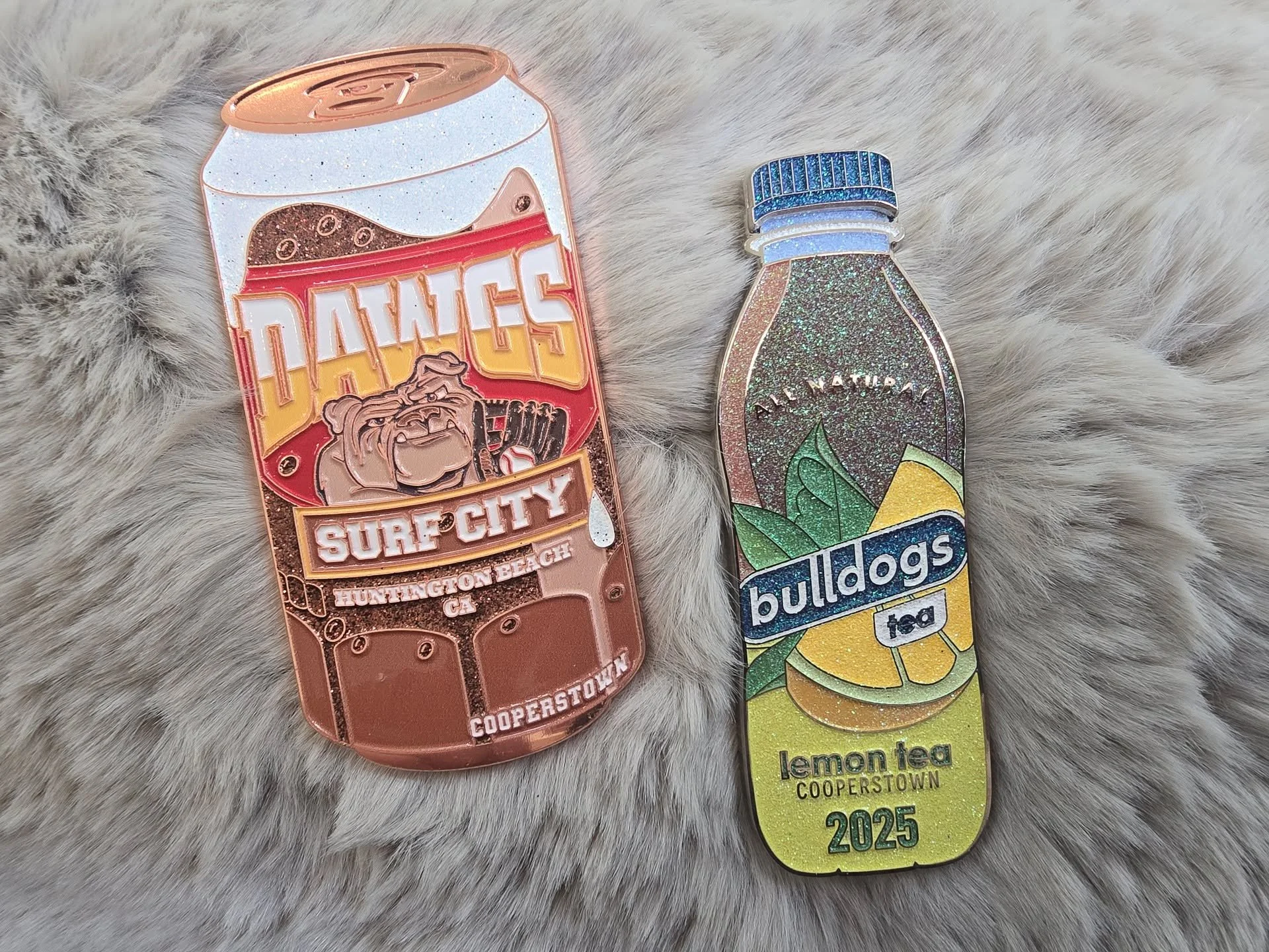 ☀️ Happy Friday, Teams! ☀️
What&rsquo;s your go-to drink and candy to grab when you&rsquo;re sprinting from one game to the next? 🥤
Here&rsquo;s the fun part - that favorite drink/candy could make the perfect trading pin!
From simple to over-the-top