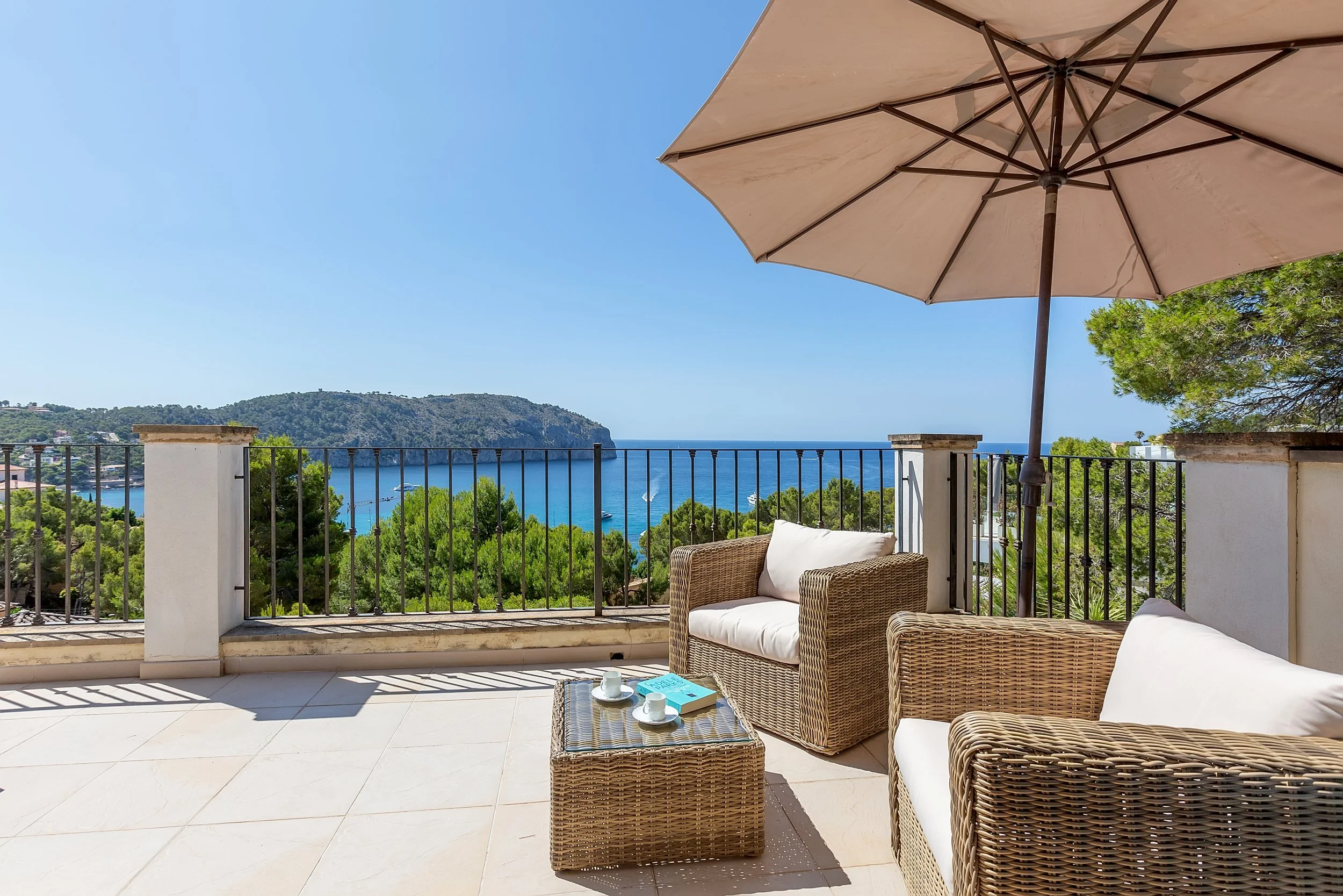 Kay - Gardenia 17-6598.jpg