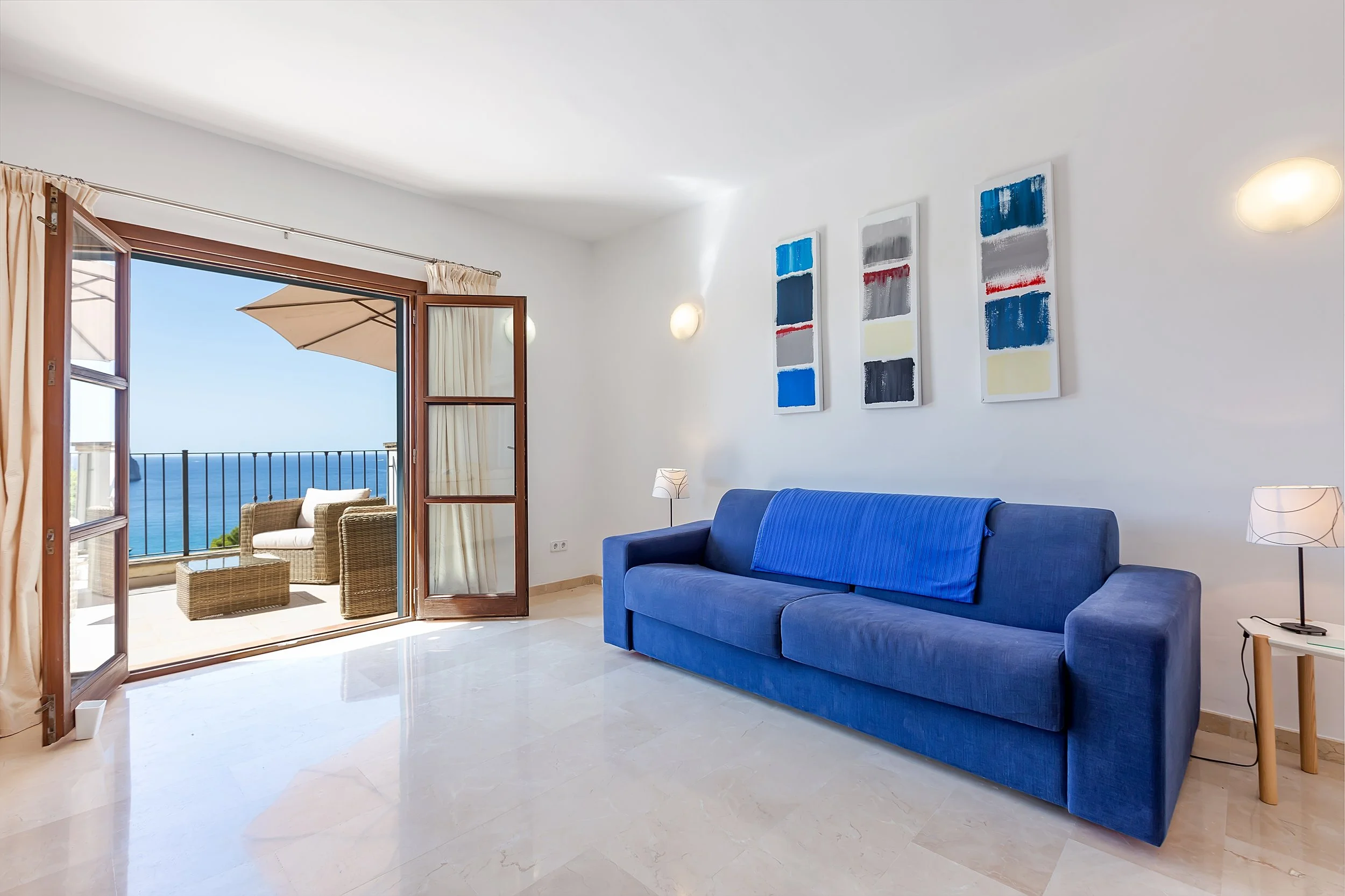 Kay - Gardenia 17-6567.jpg