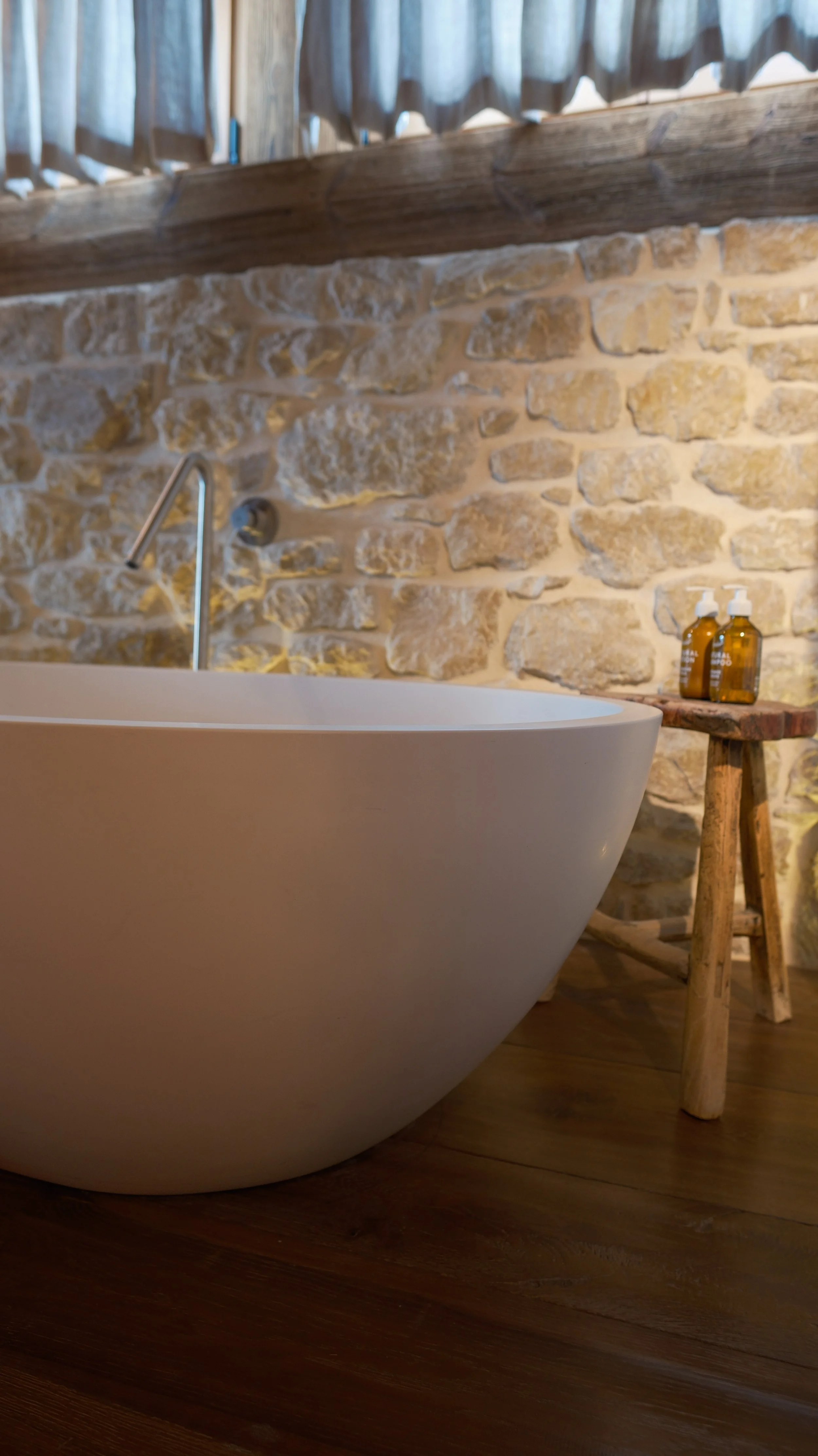 SA_Chalet 1936_Guest Room 02 Ensuite G.jpg