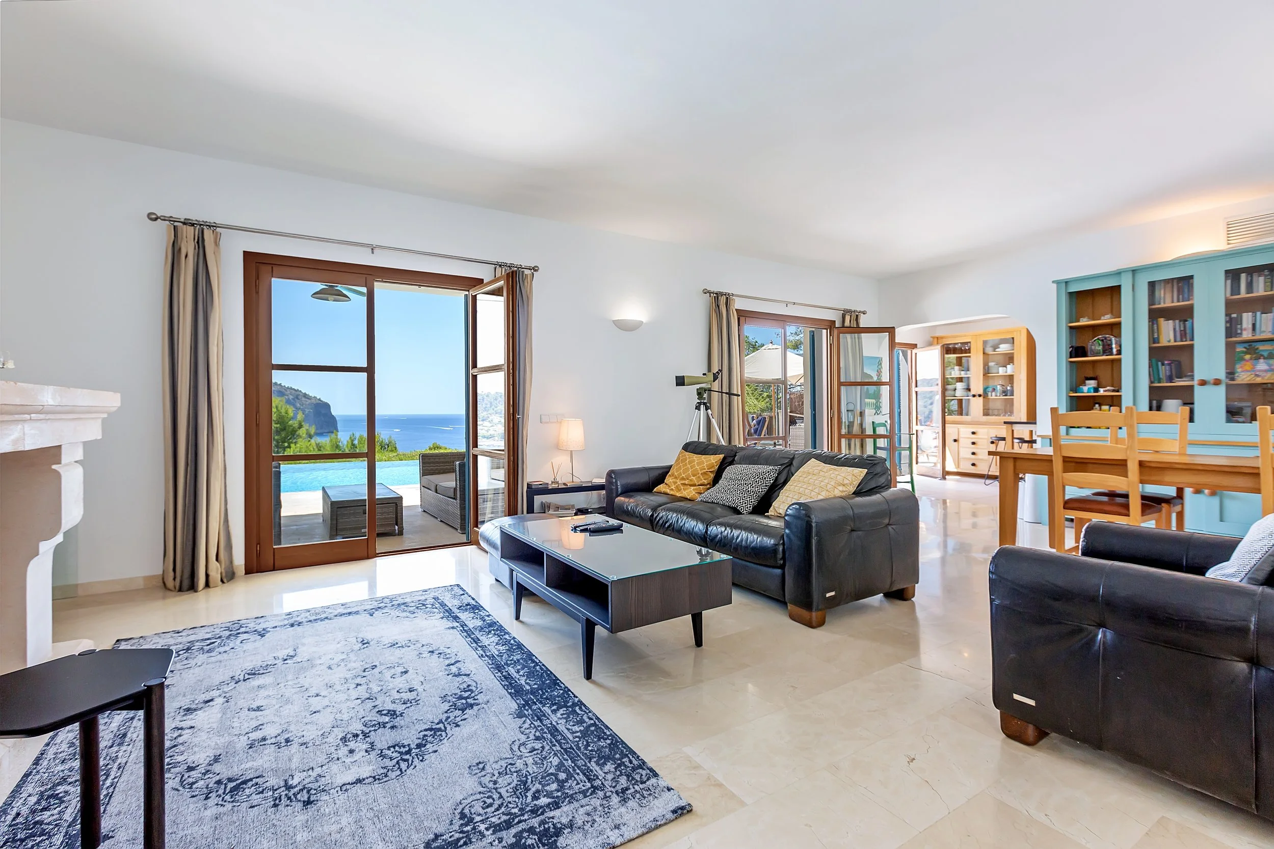 Kay - Gardenia 17-7062.jpg