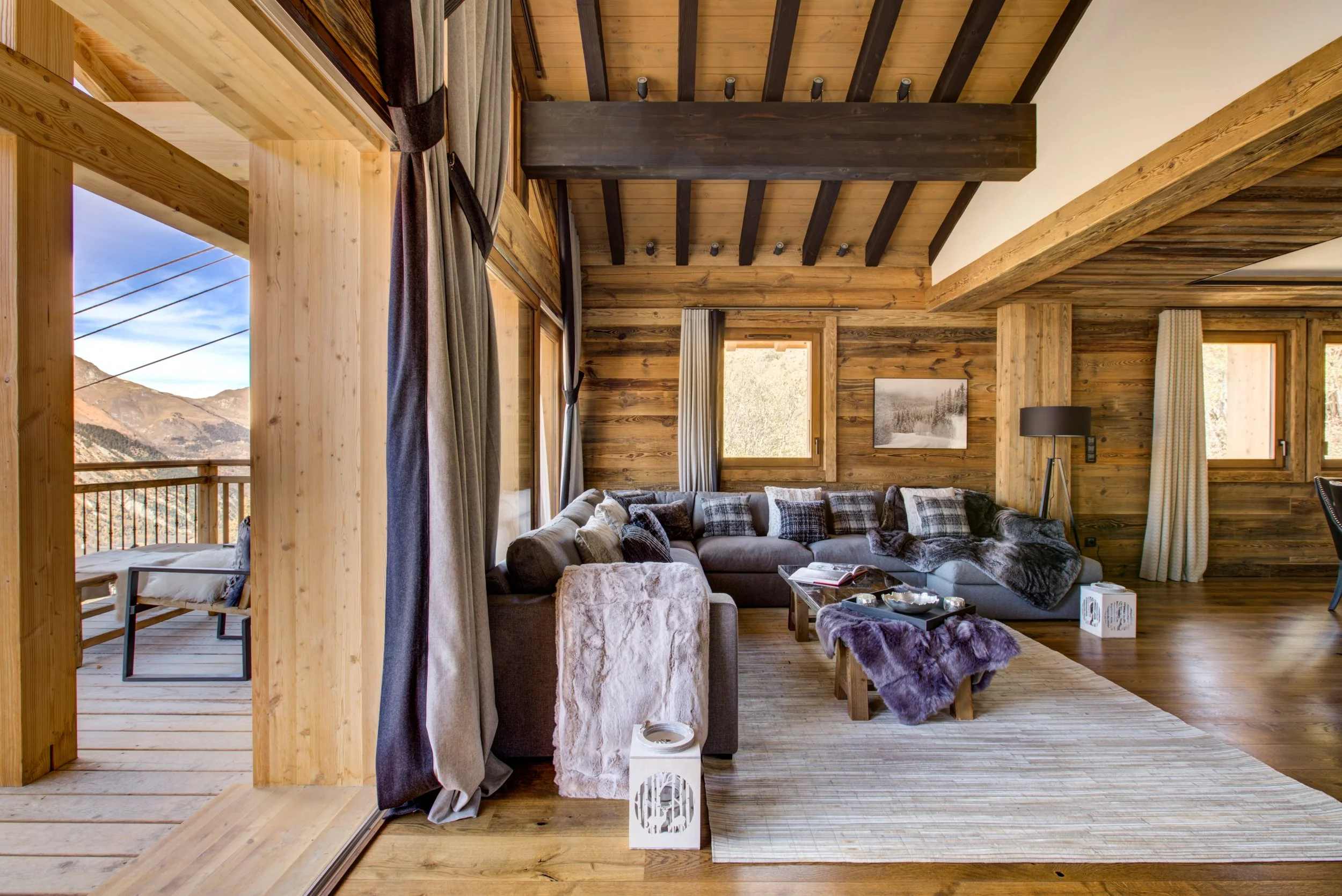 Living area - Daytime views .jpg