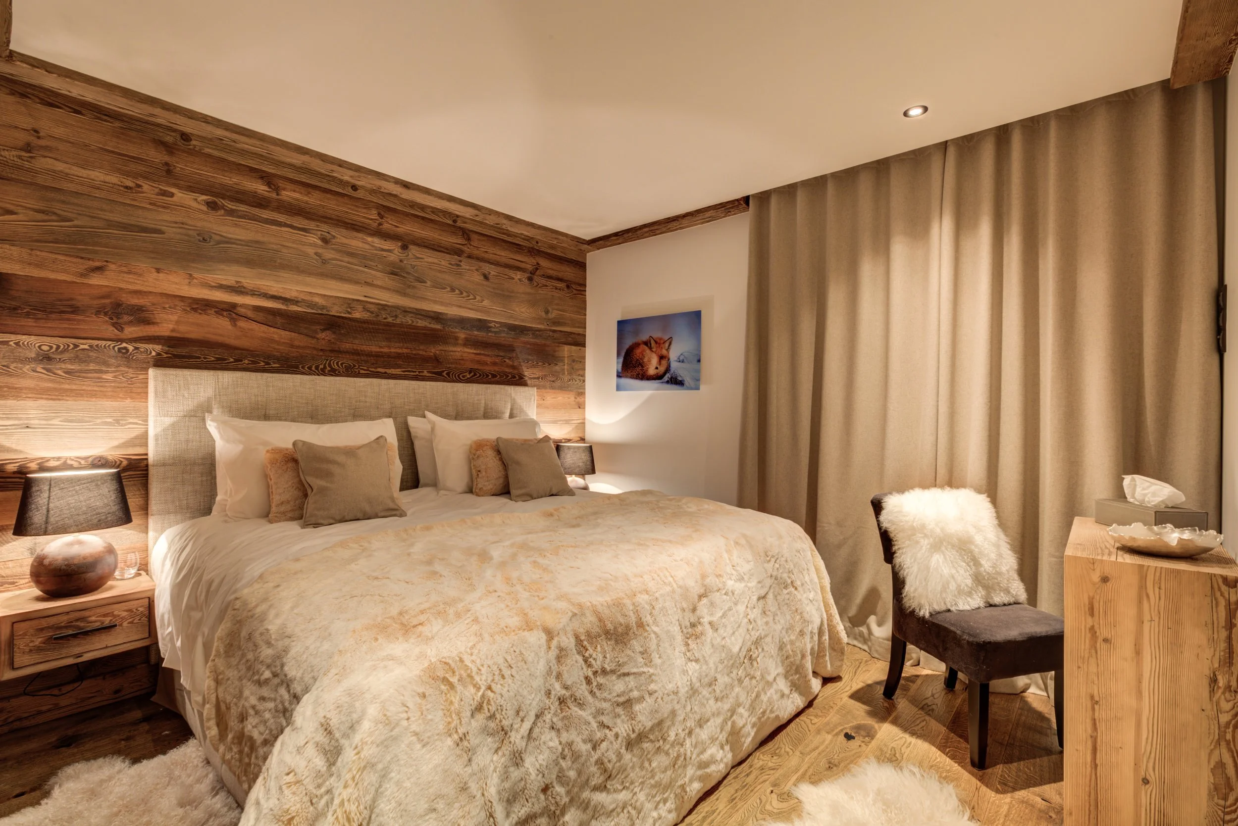 Bedroom 6 - Superking .jpg