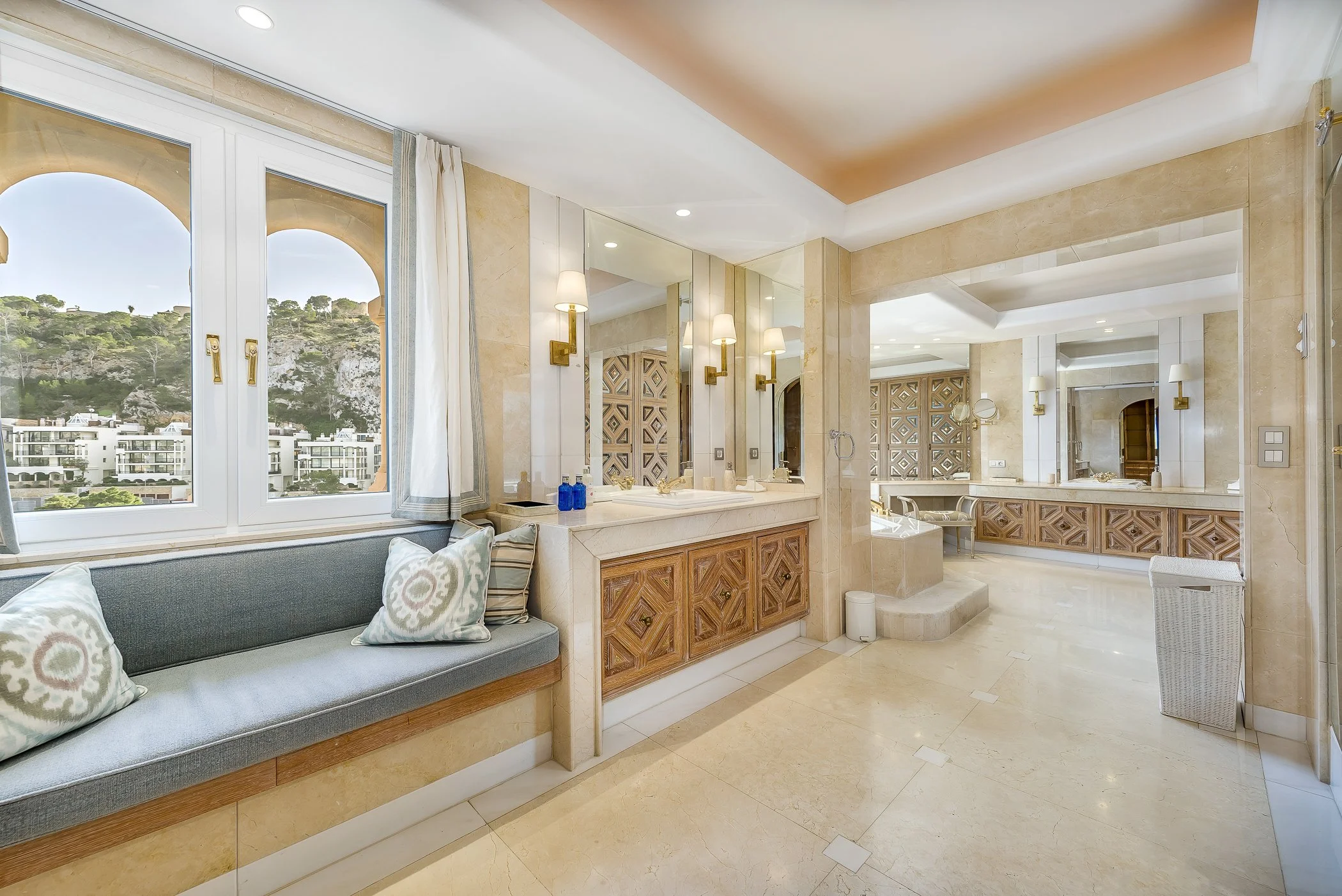 Yellow Castle Mallorca (38).jpg