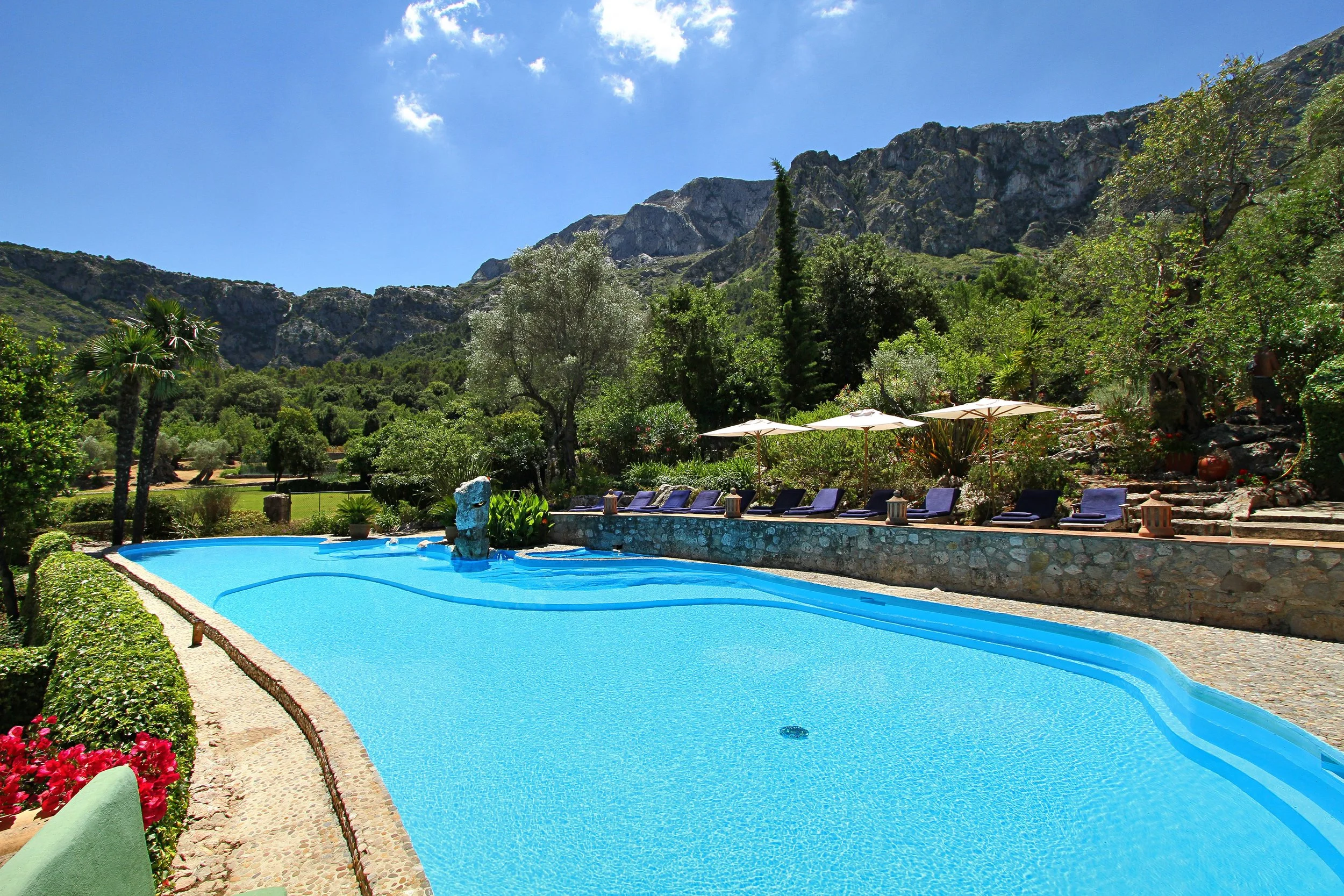 BV Can Melcion - P 00a.jpg