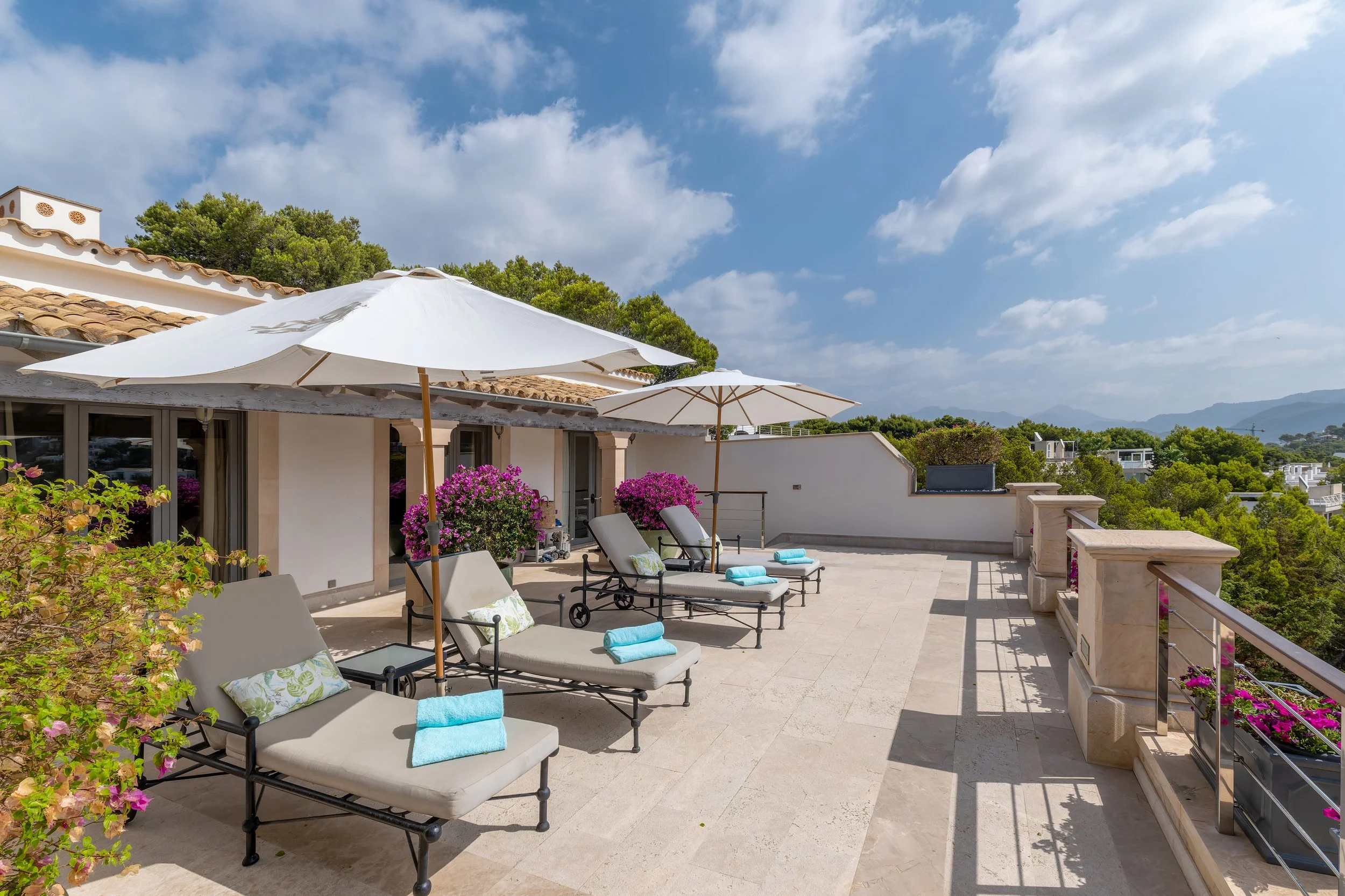 Kay Villa Kerida 23-83.JPG