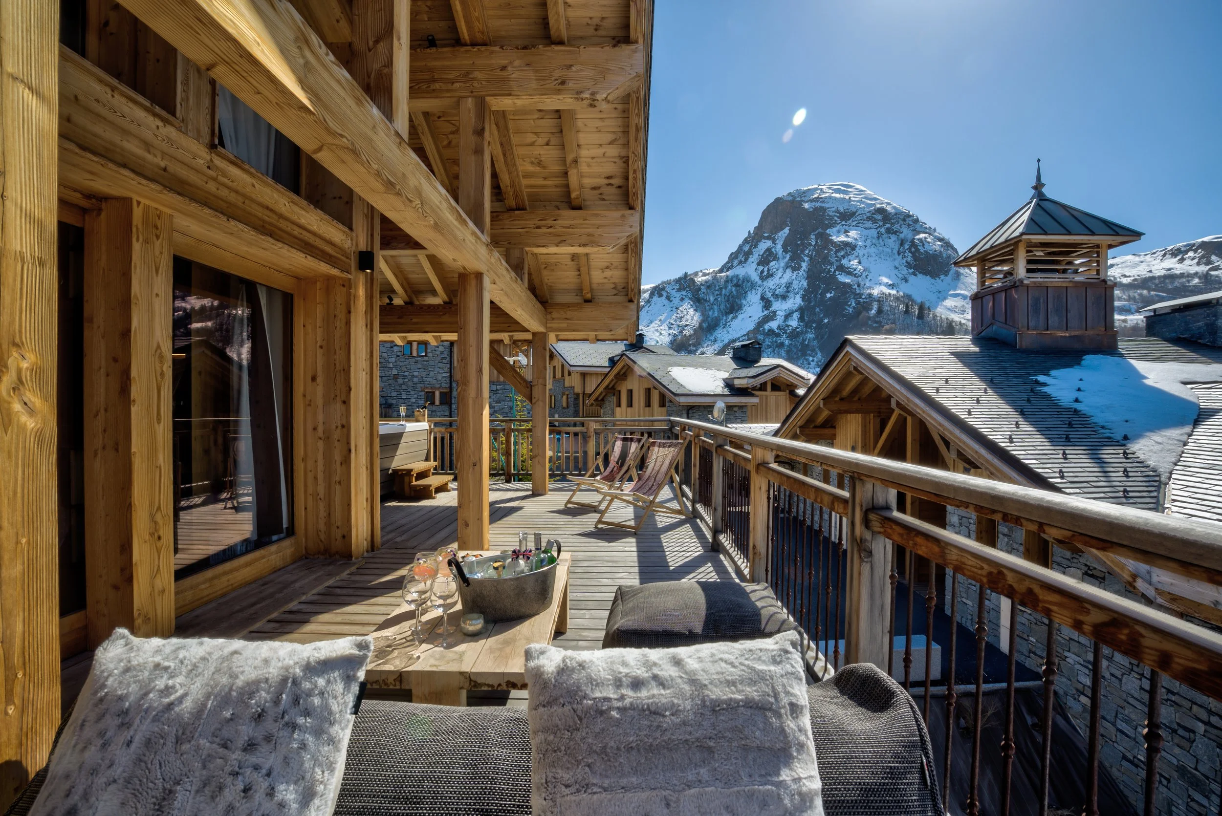 Living area - terrace 6.jpg