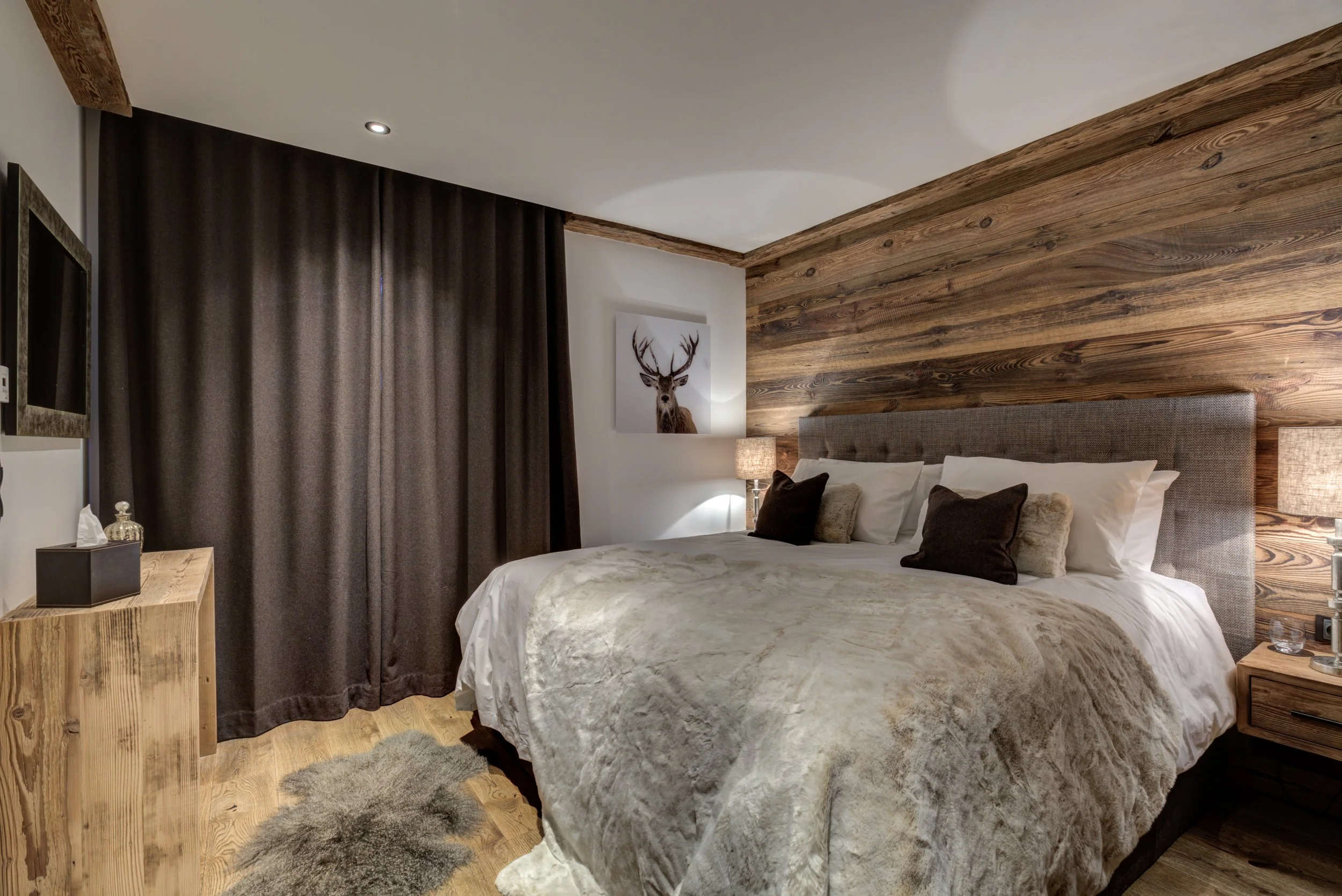 Bedroom 5 - Superking (1).jpg