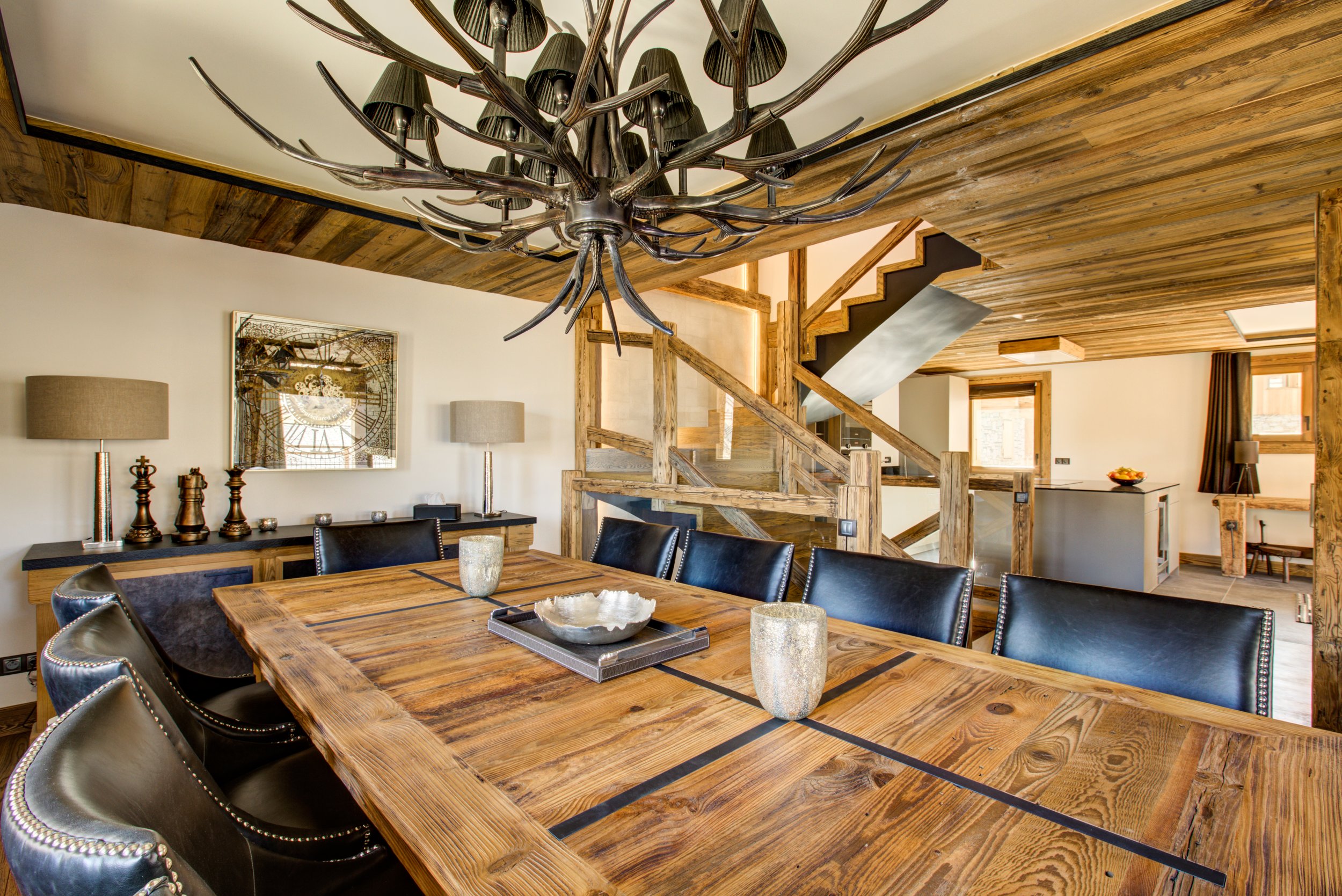 Dining area - Daytime.jpg