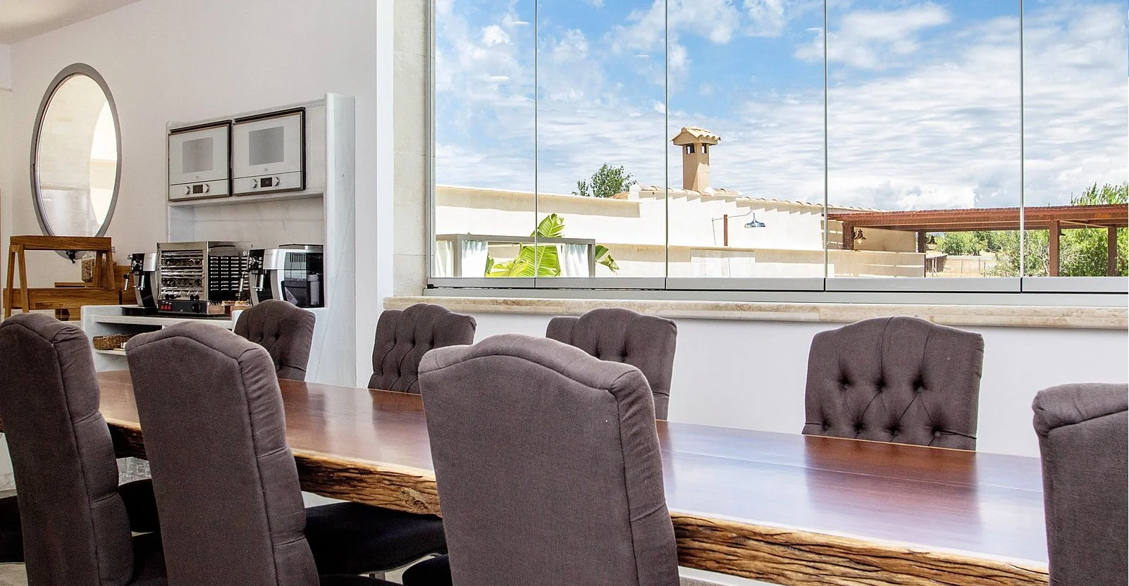 Comedor y ventanal.jpg