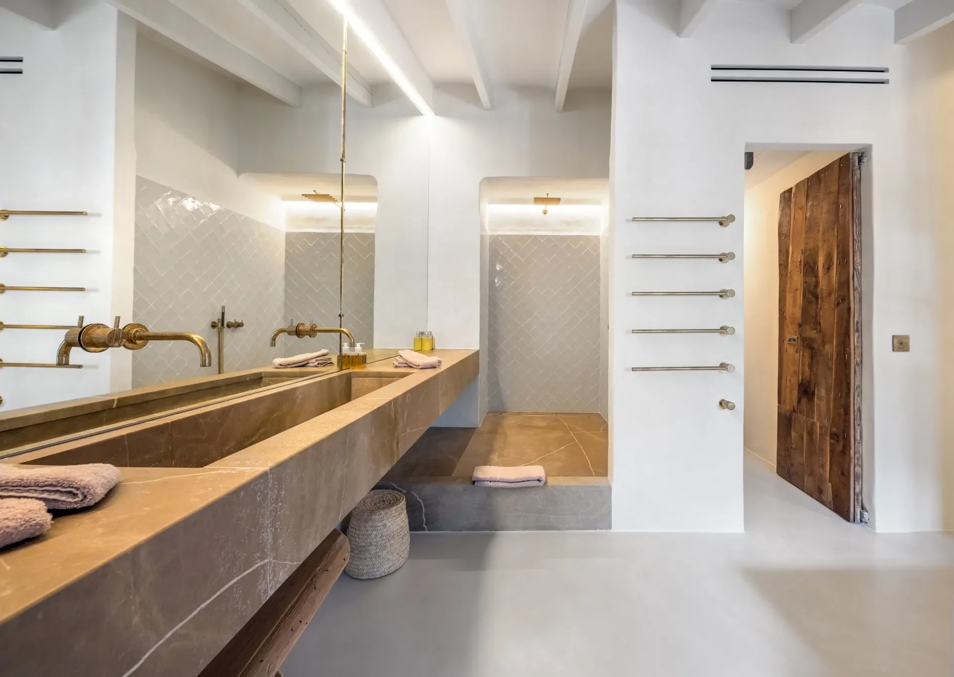 RL3 BATHROOM MASTER.webp