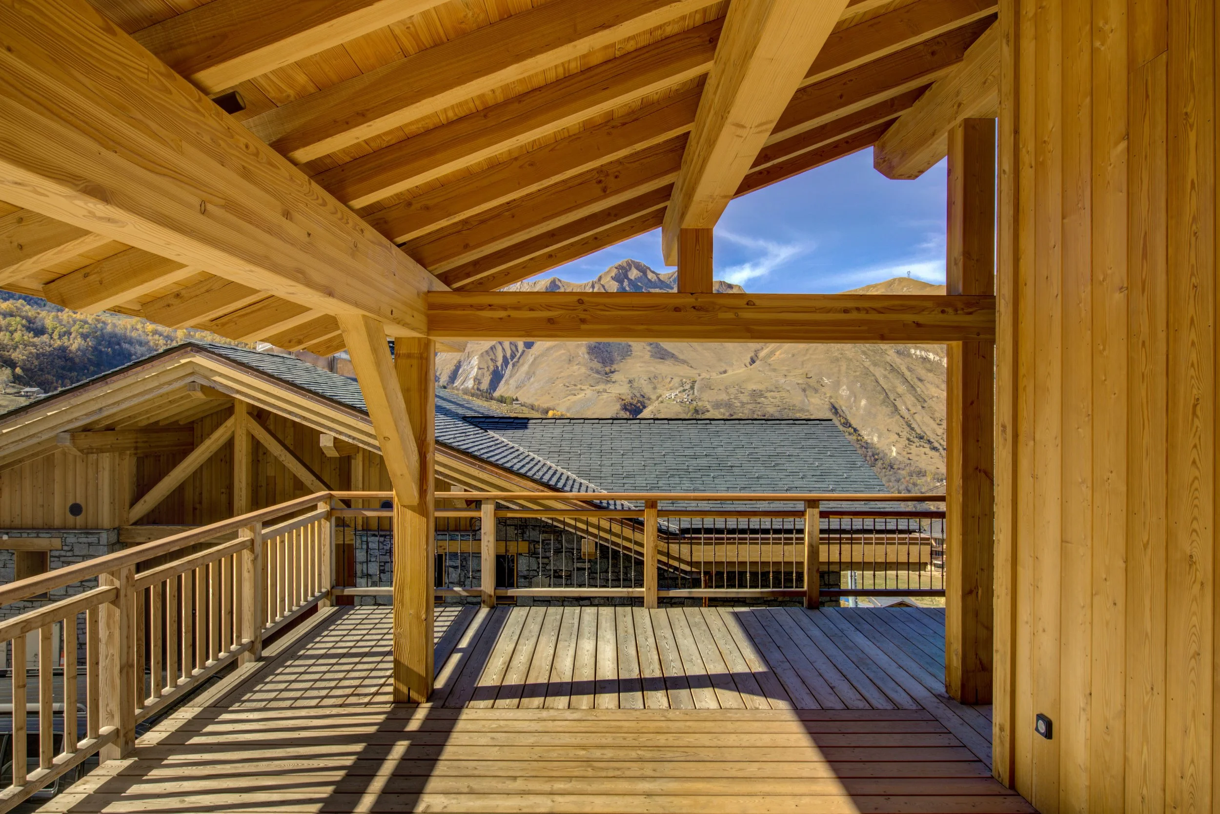 Snug terrace views .jpg